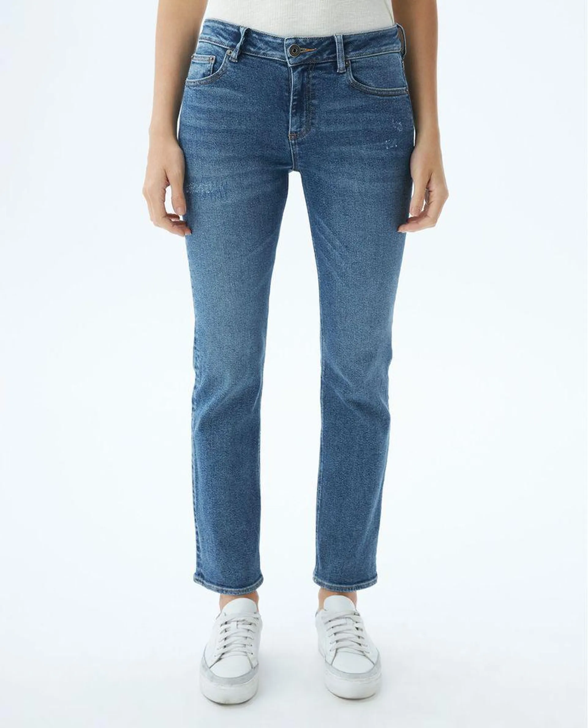 Jean de Mujer High Rise, Cosmo, Boot Cut - Azul Medio + Rotos