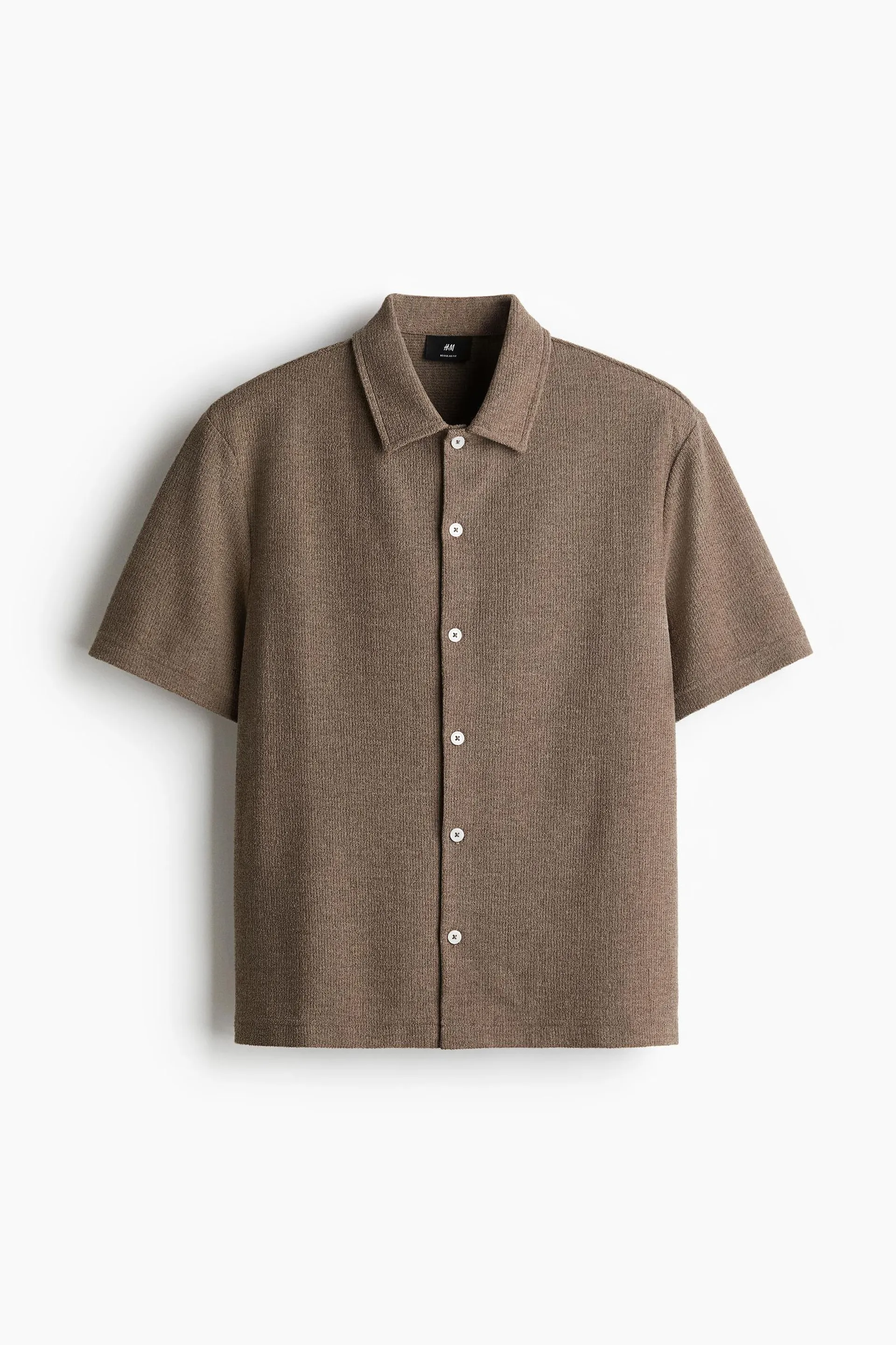 Camisa Regular Fit en punto con mangas cortas