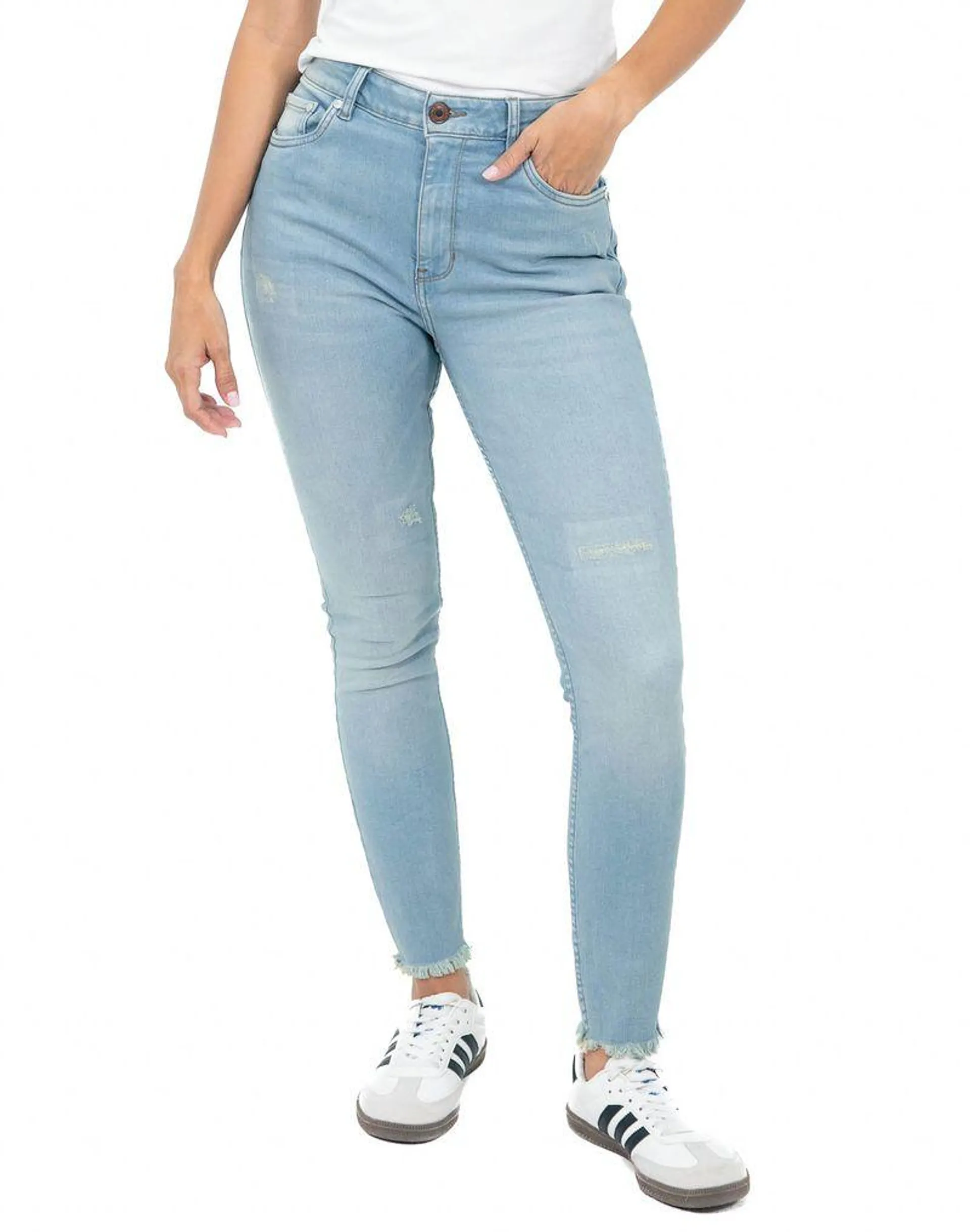 High Waist Skinny Fit Jeans Tono Medio Y Ruedo Desflecado