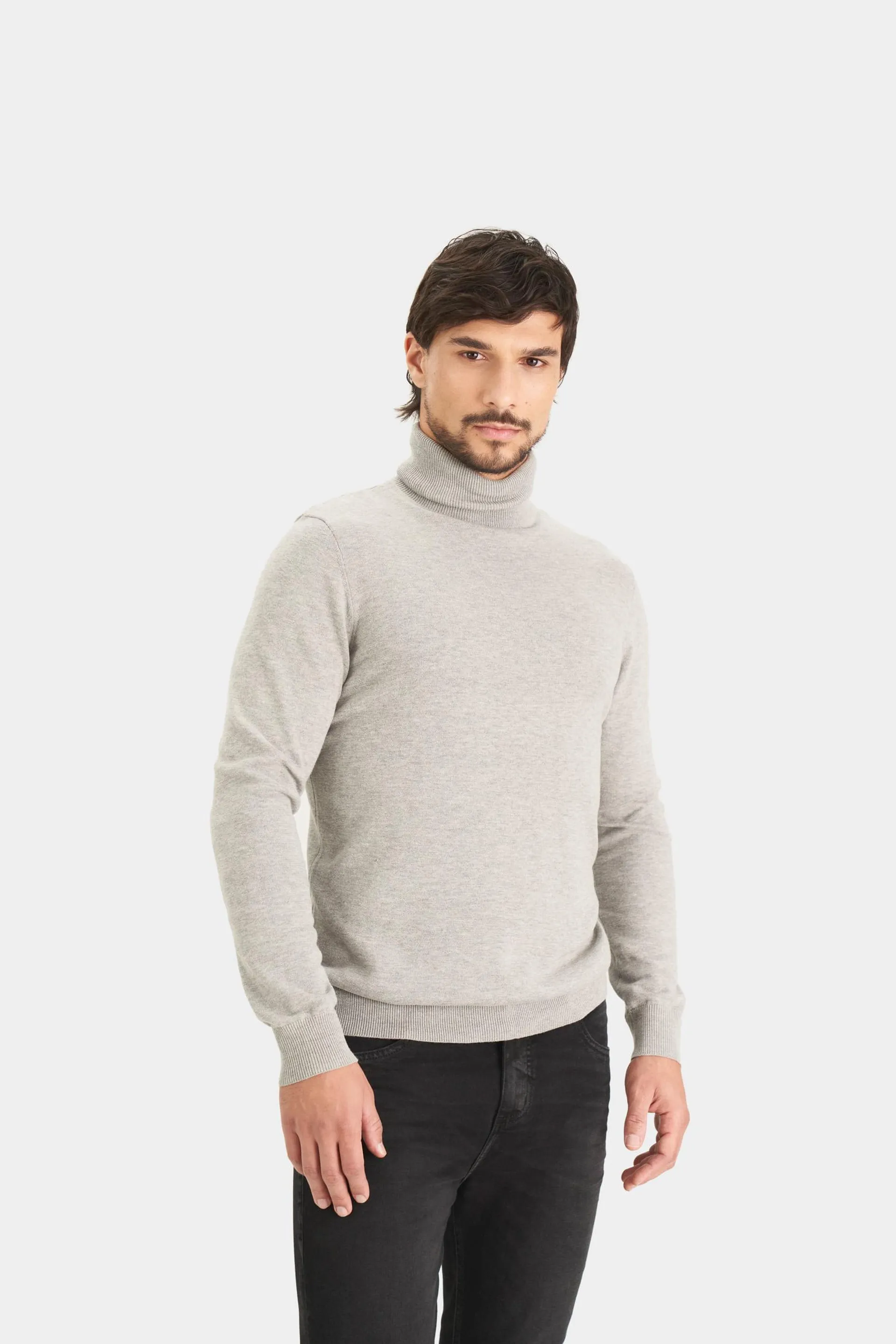 Sweater cuello tortuga tejido para hombre