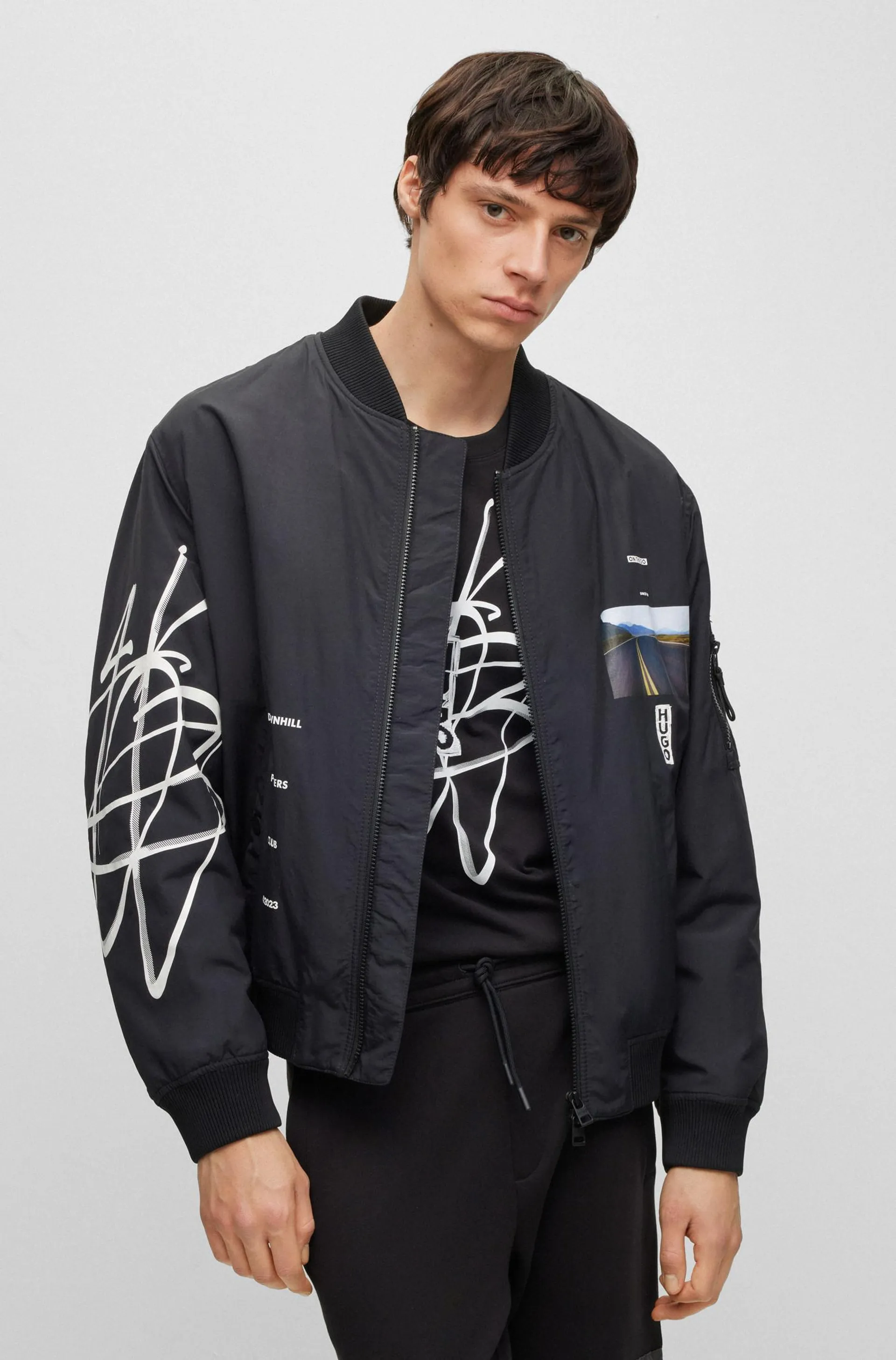 Chaqueta De Piel Oversize Fit Acolchada Con Ilustración Urbana Hombre