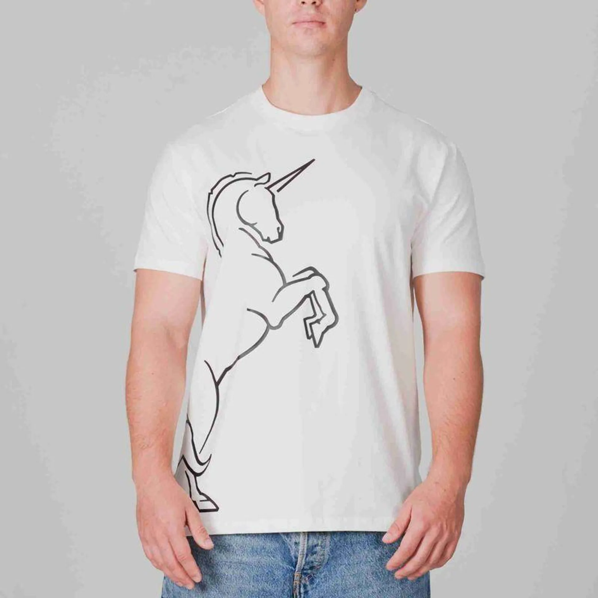 Camiseta unicornio blanco tierra arriba