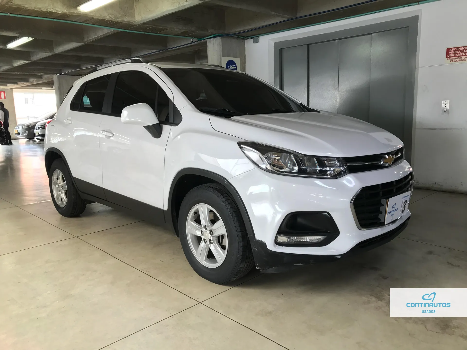 CHEVROLET TRACKER