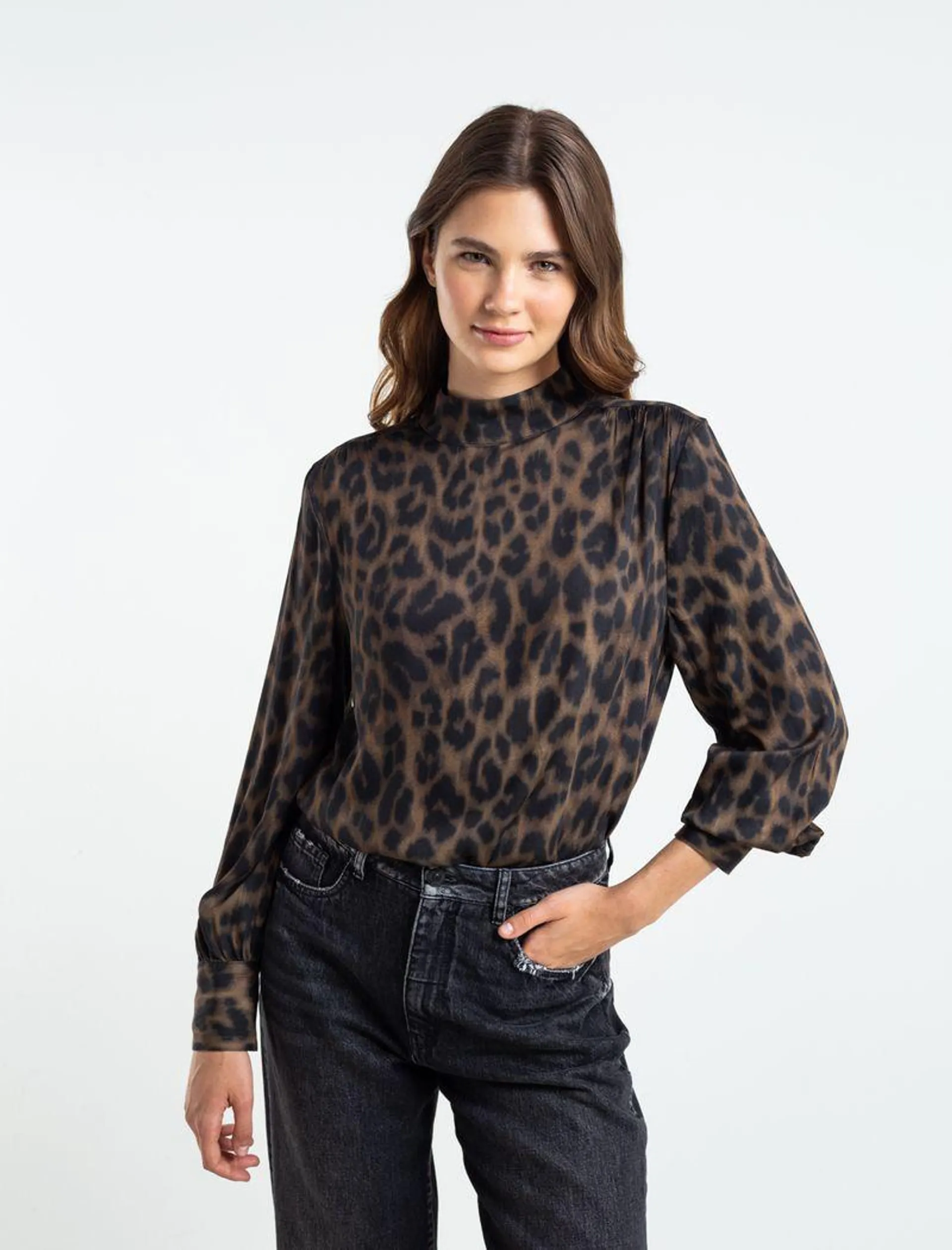 Camisa de animal print manga larga