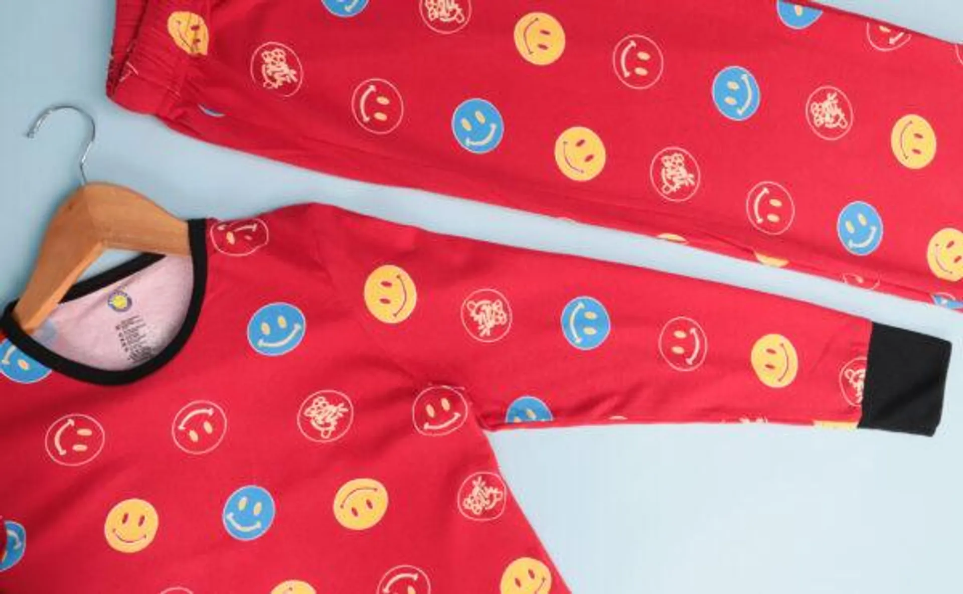 PIJAMA GLOW CARITAS ROJO ADULTO M/L