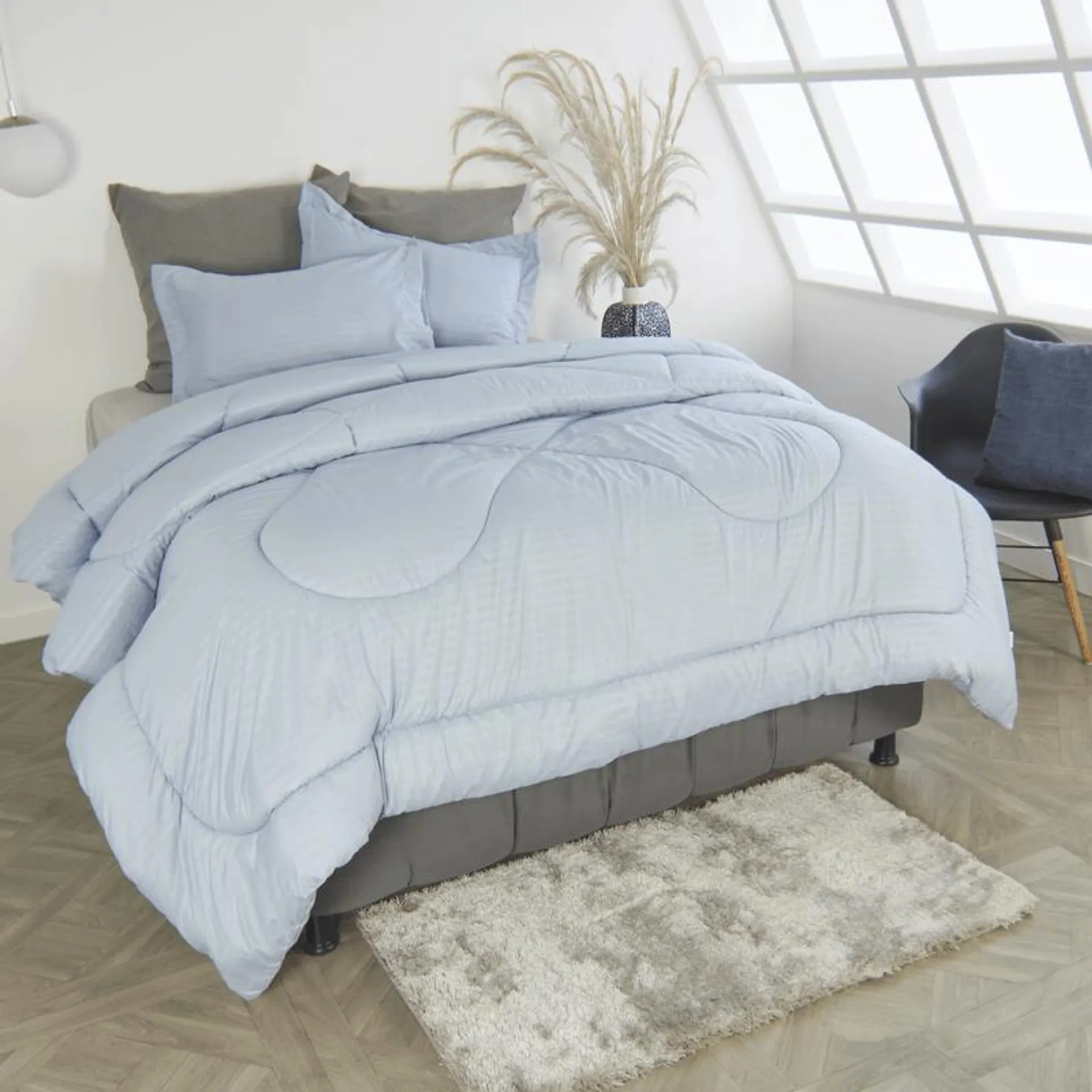 Plumón más fundón de almohada unicolor azul bebe