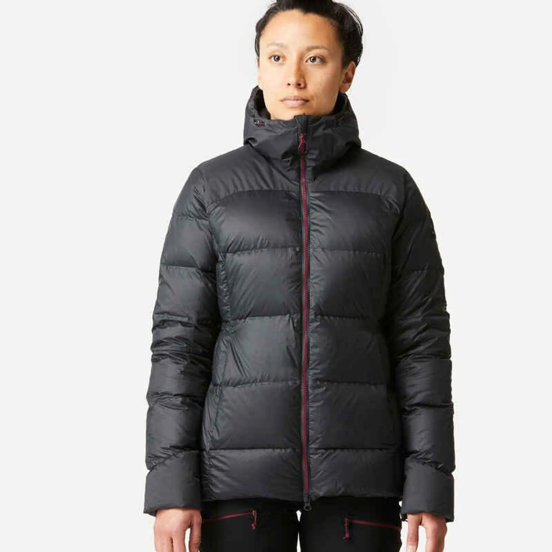 Chaqueta de plumón con capucha de trekking para Mujer Forclaz MT900 negro