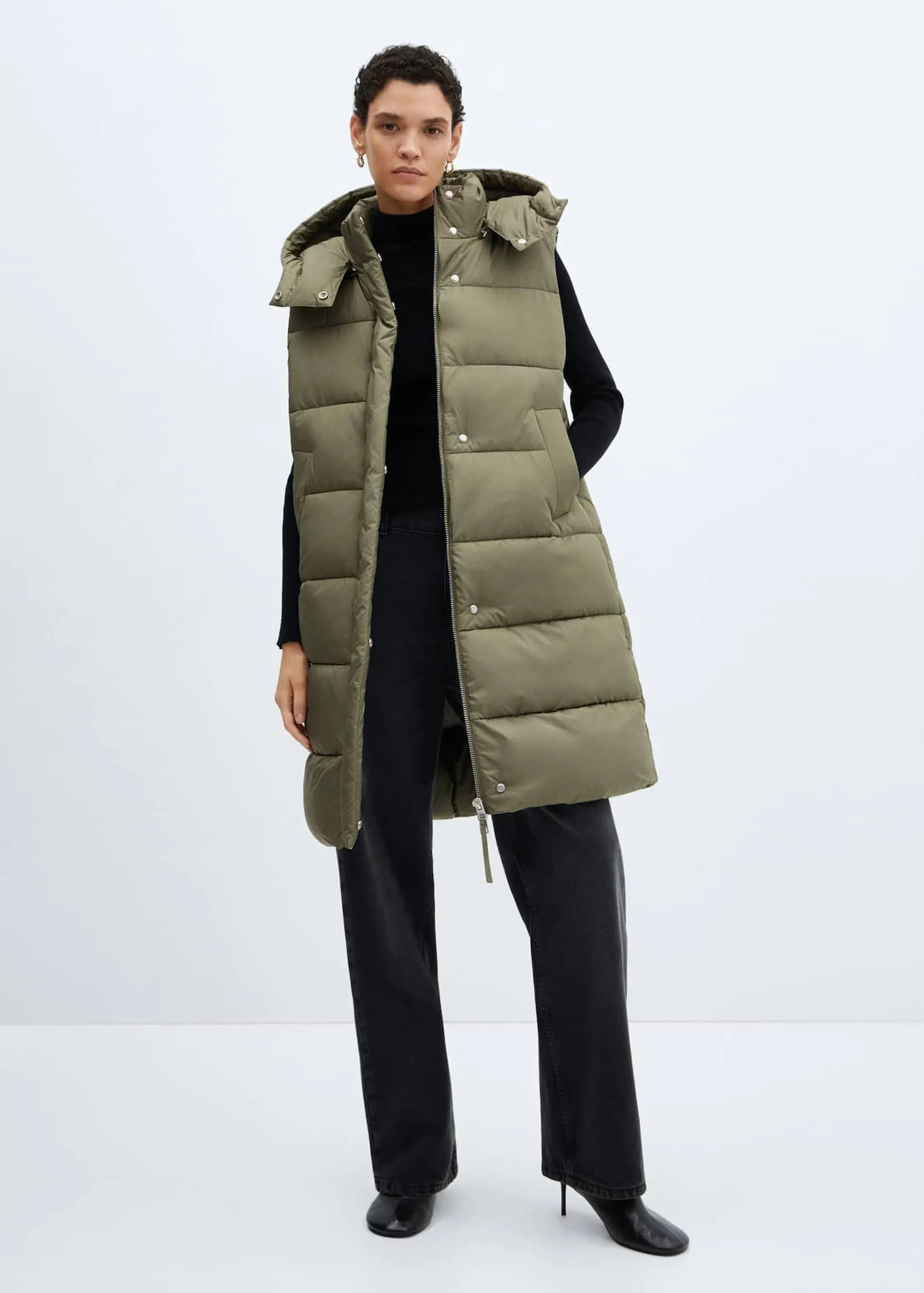 Quilted gilet with hood