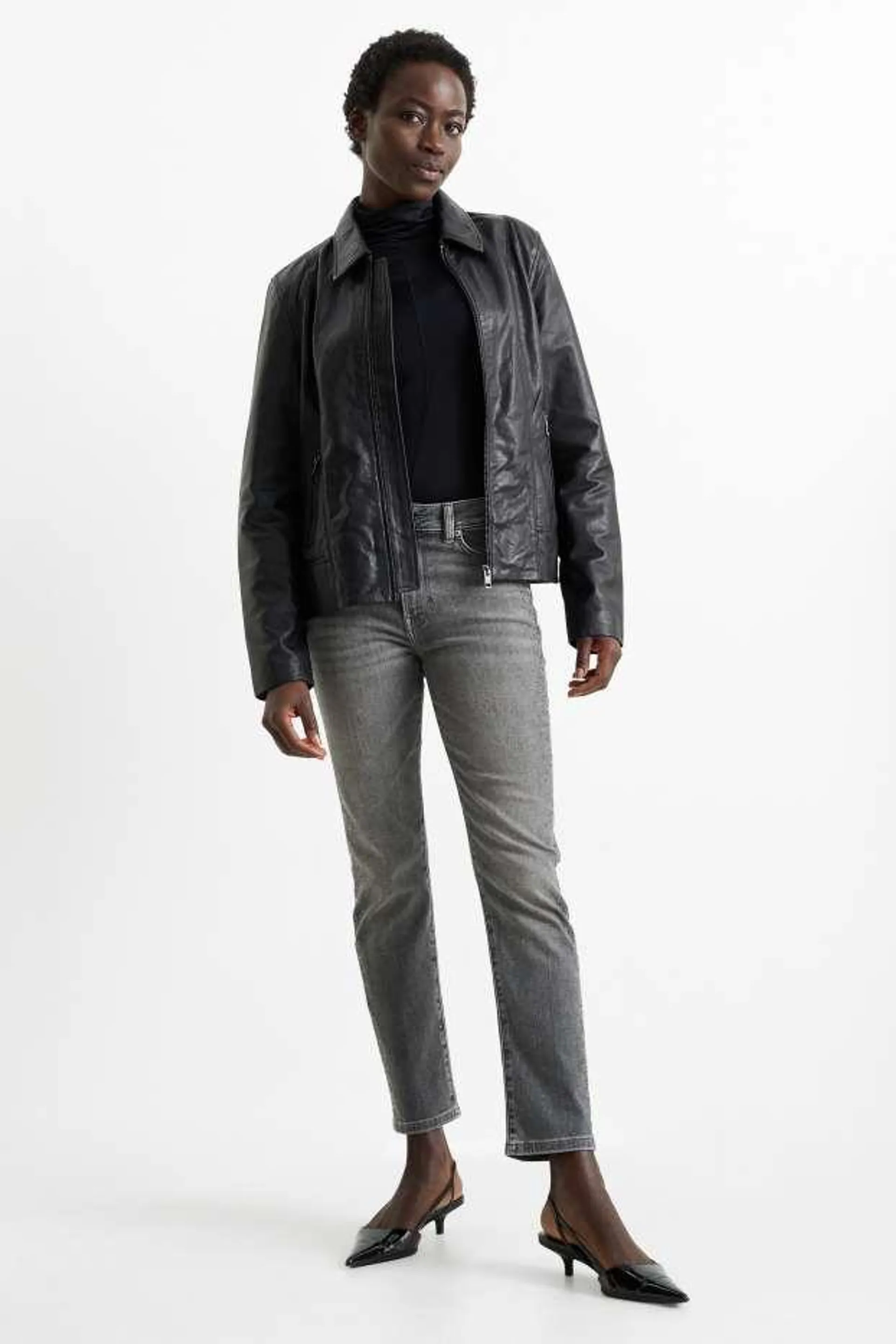 Slim jeans se štrasovými kamínky - mid waist