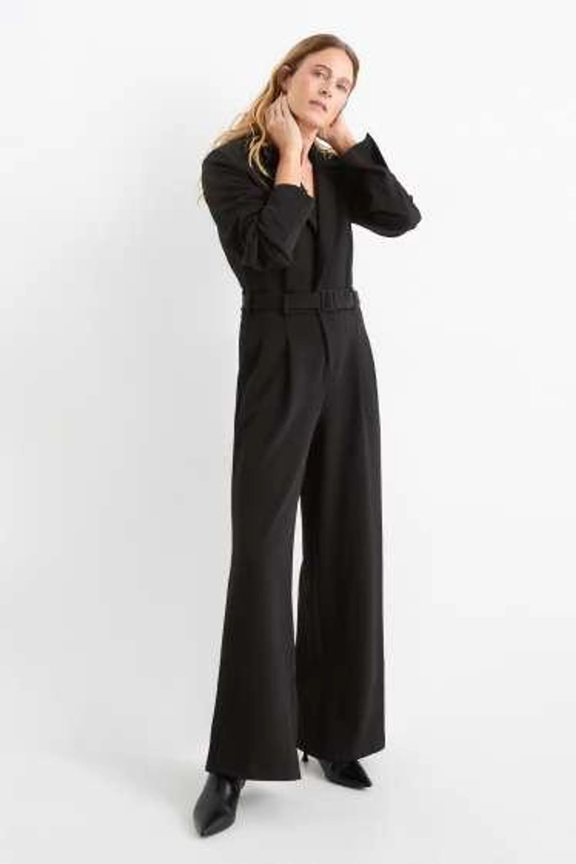 Jumpsuit with belt