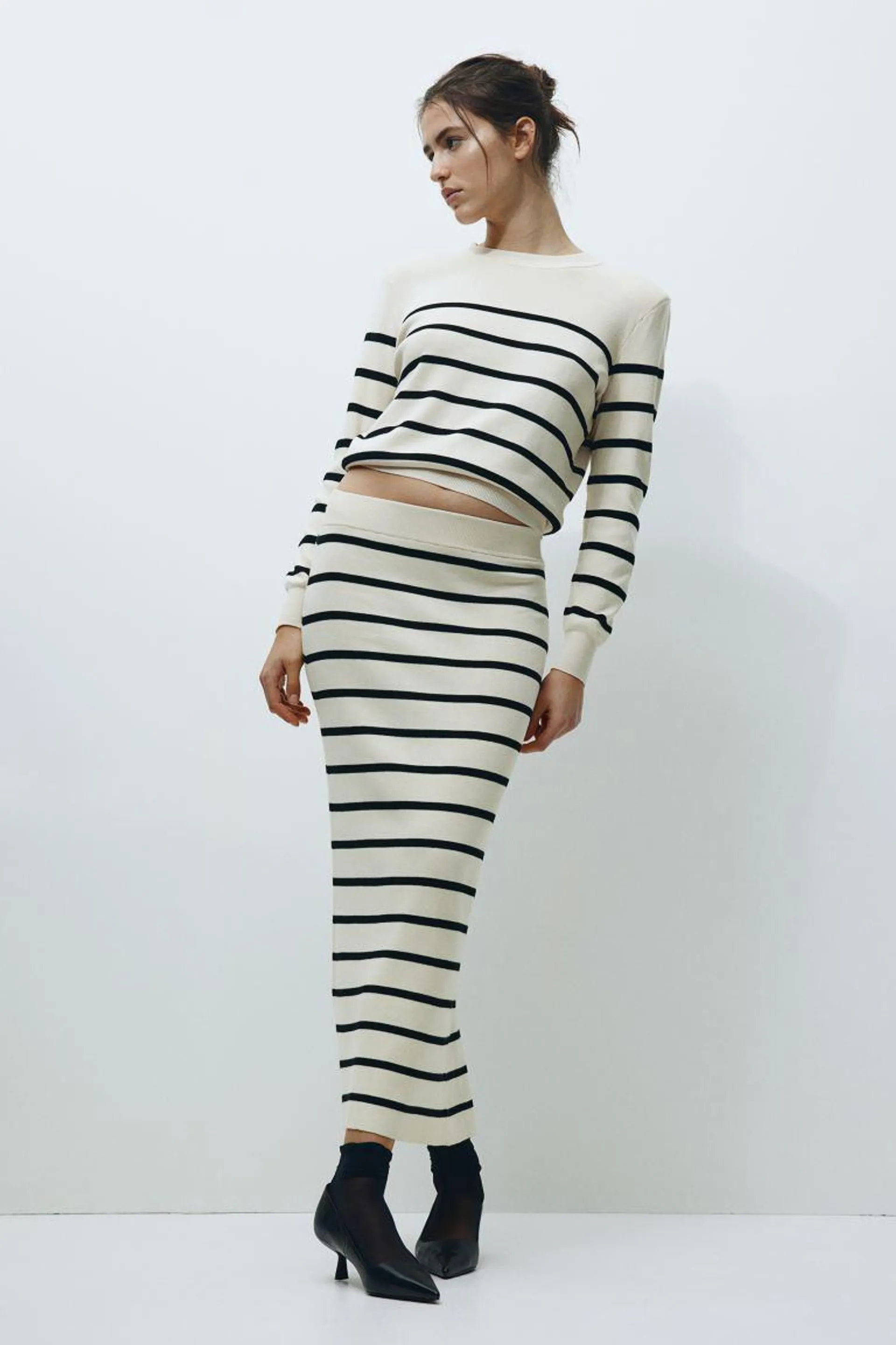 Rib-knit skirt