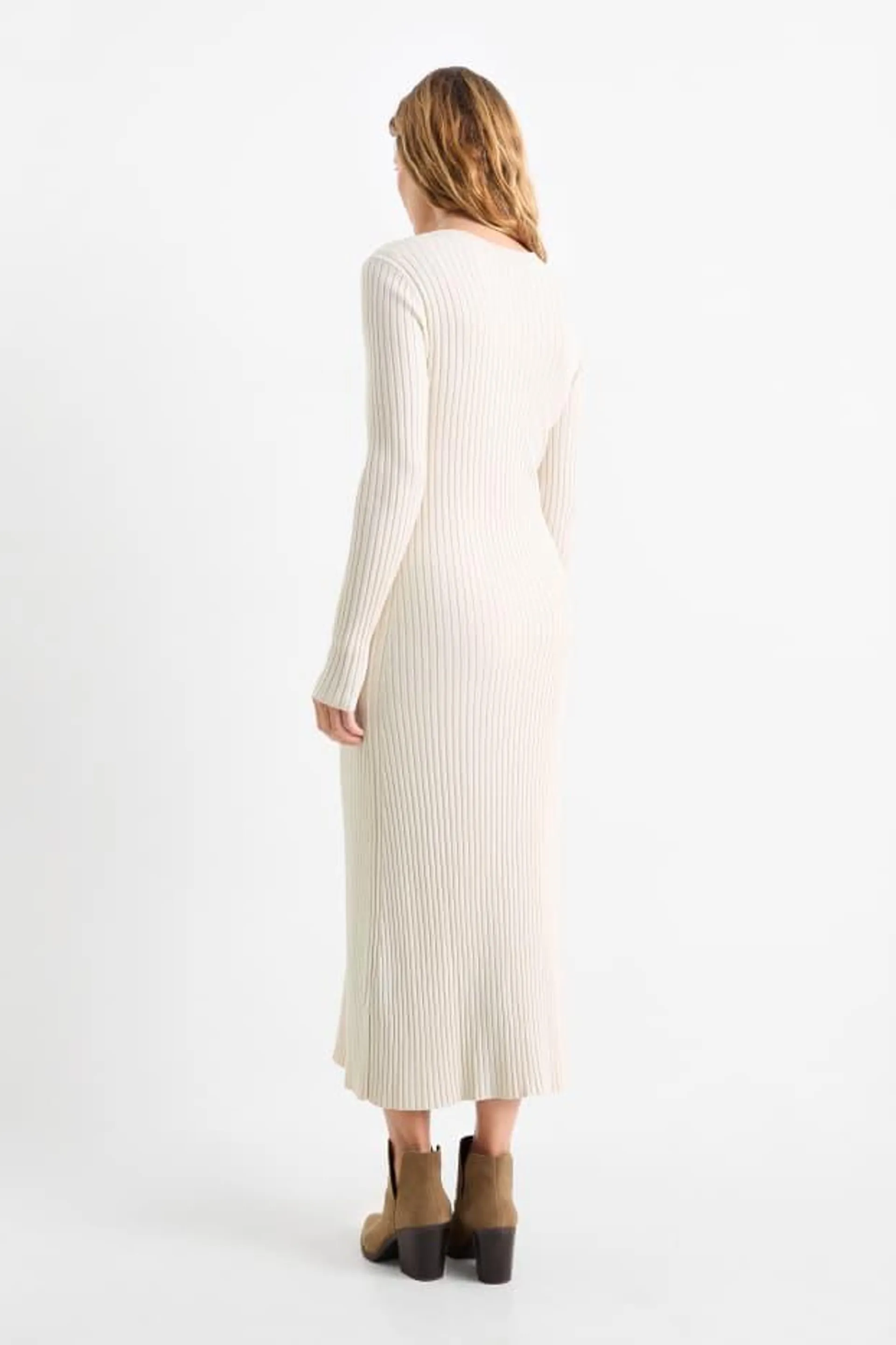 Knitted dress - ribbed