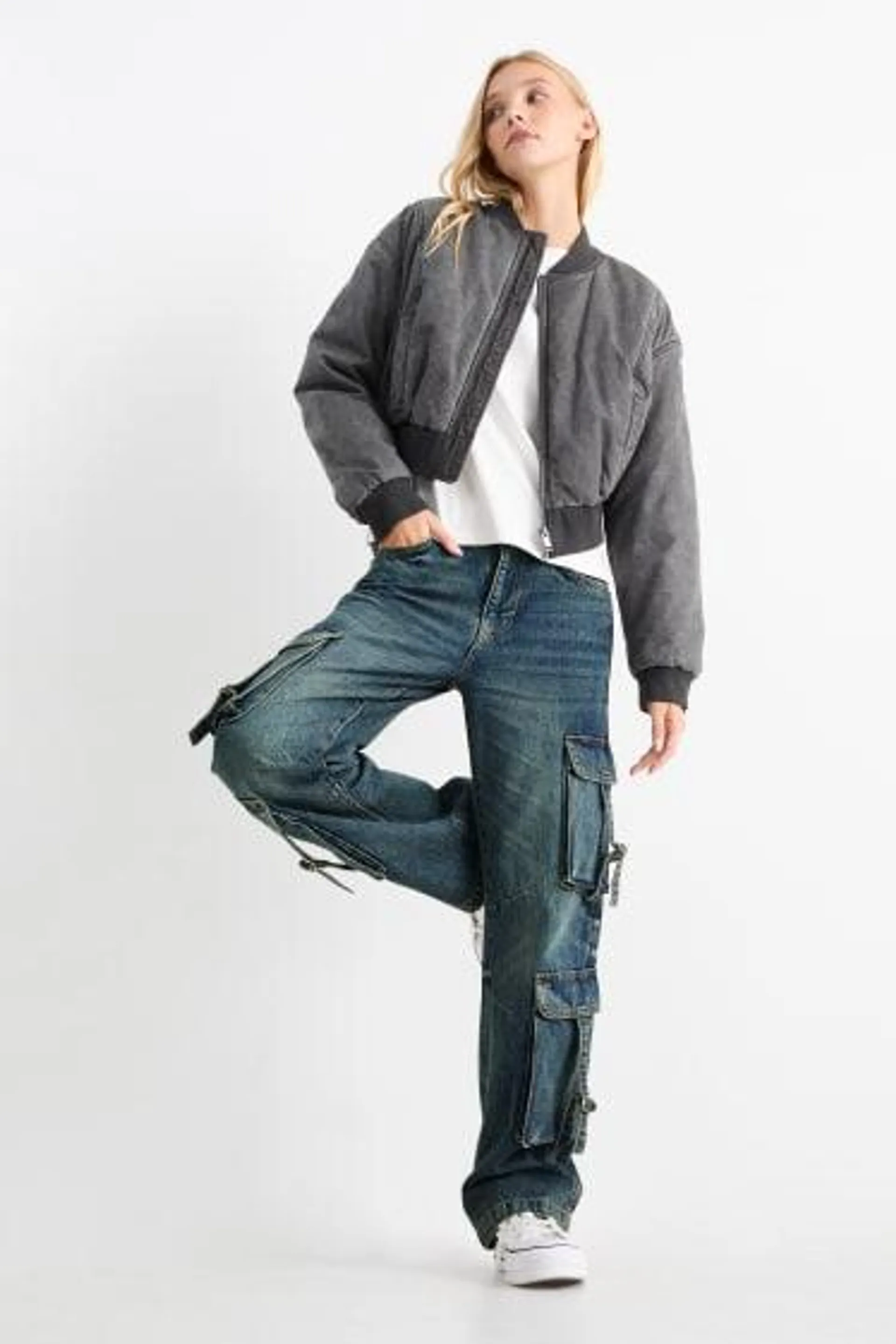 Cargo jeans - low-rise waist - relaxed fit