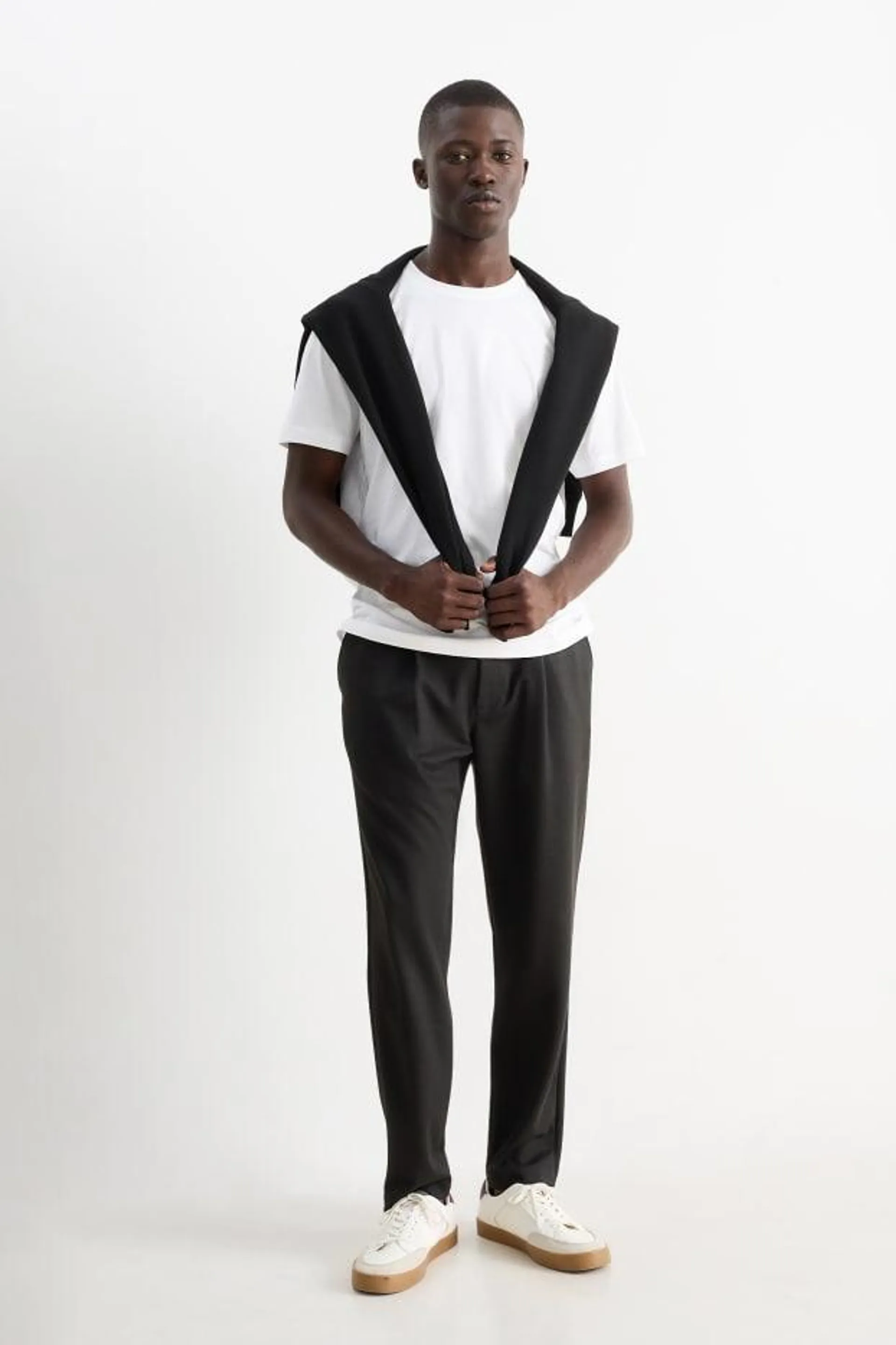 Kalhoty chino - tapered fit