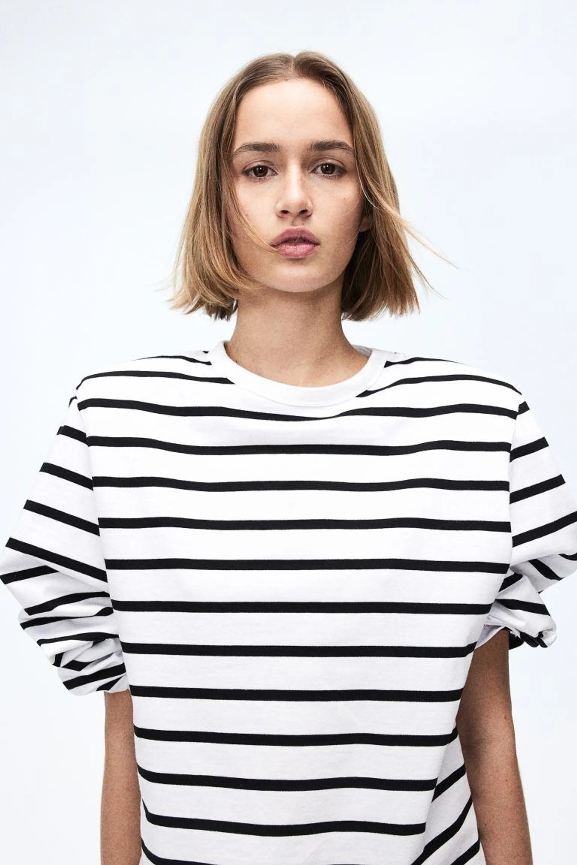 Shoulder-pad top