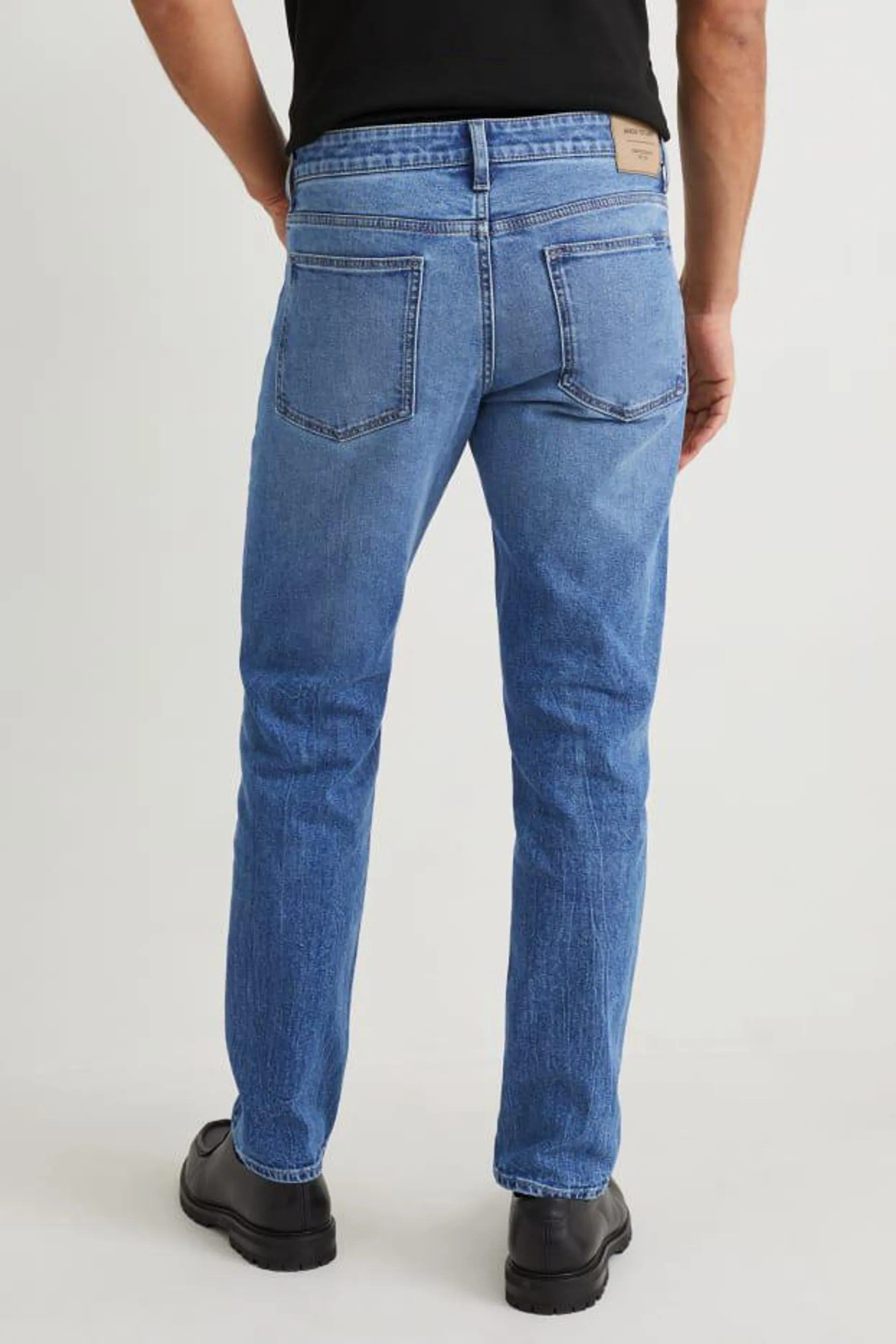 Tapered jeans - LYCRA®