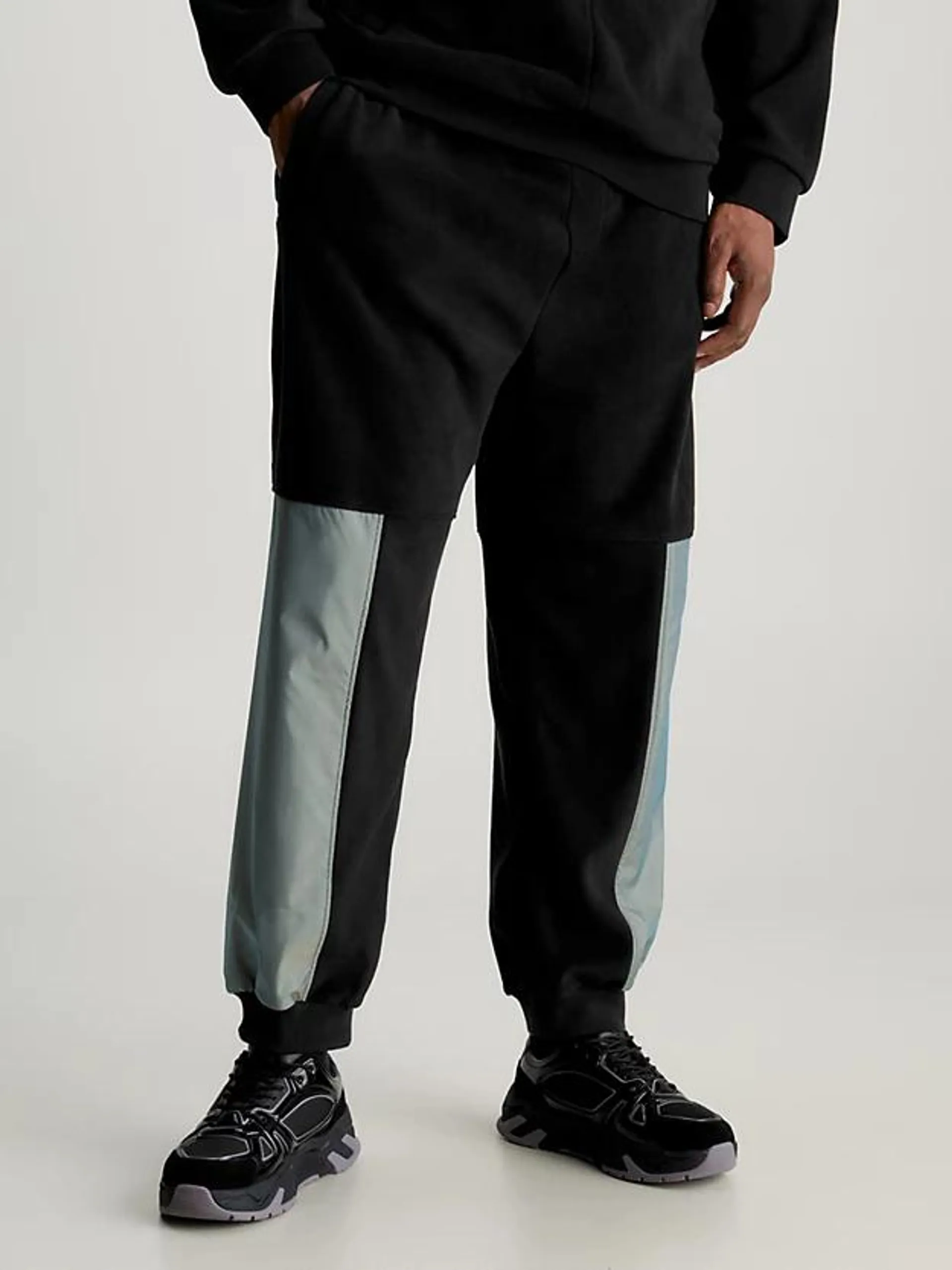 Relaxed Polar Fleece Joggers