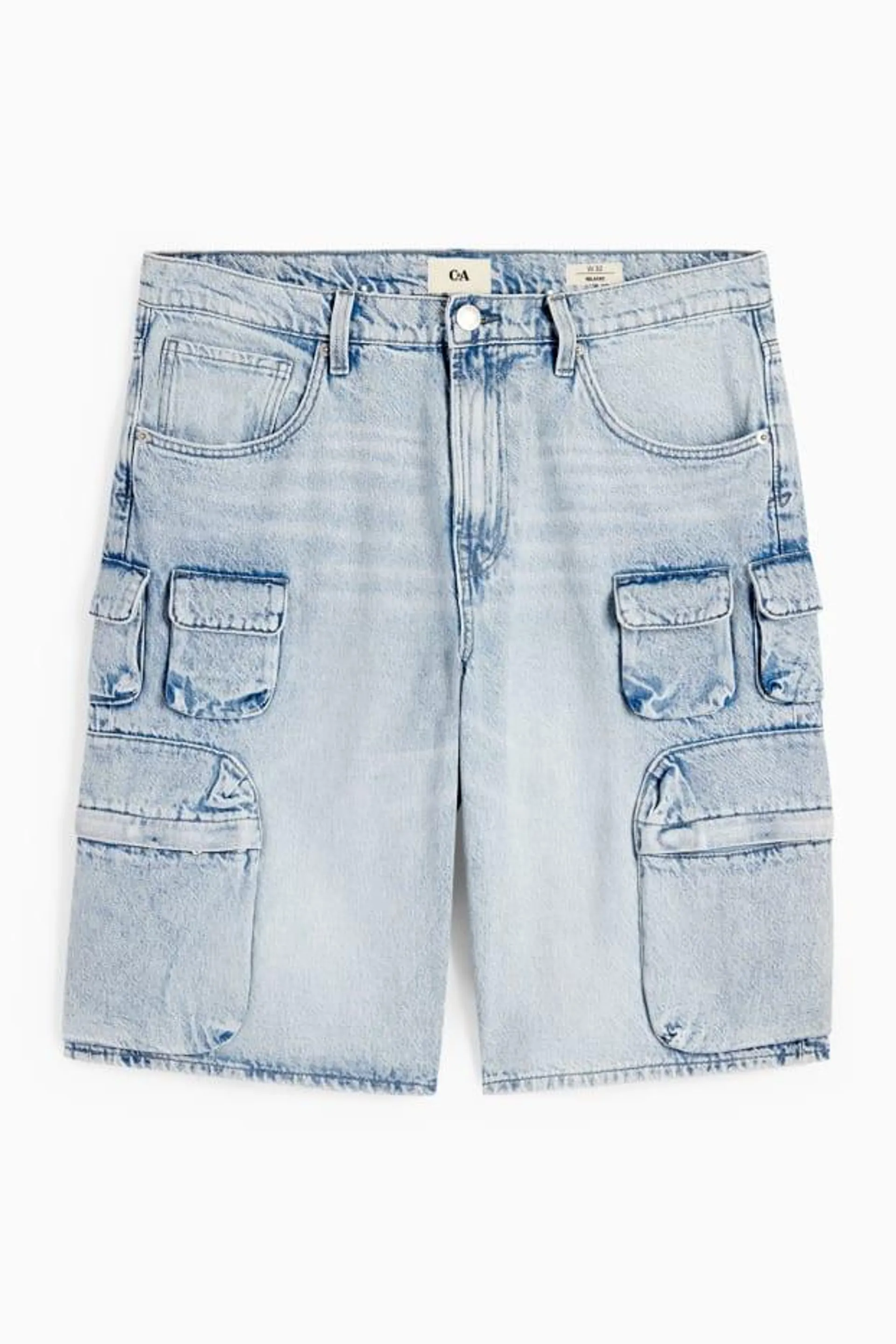 Cargo denim shorts