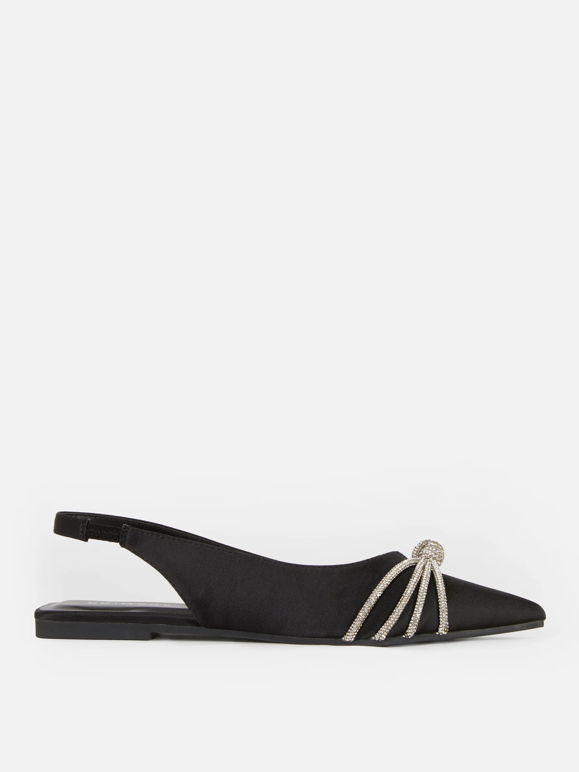 Flache, verzierte Slingbacks