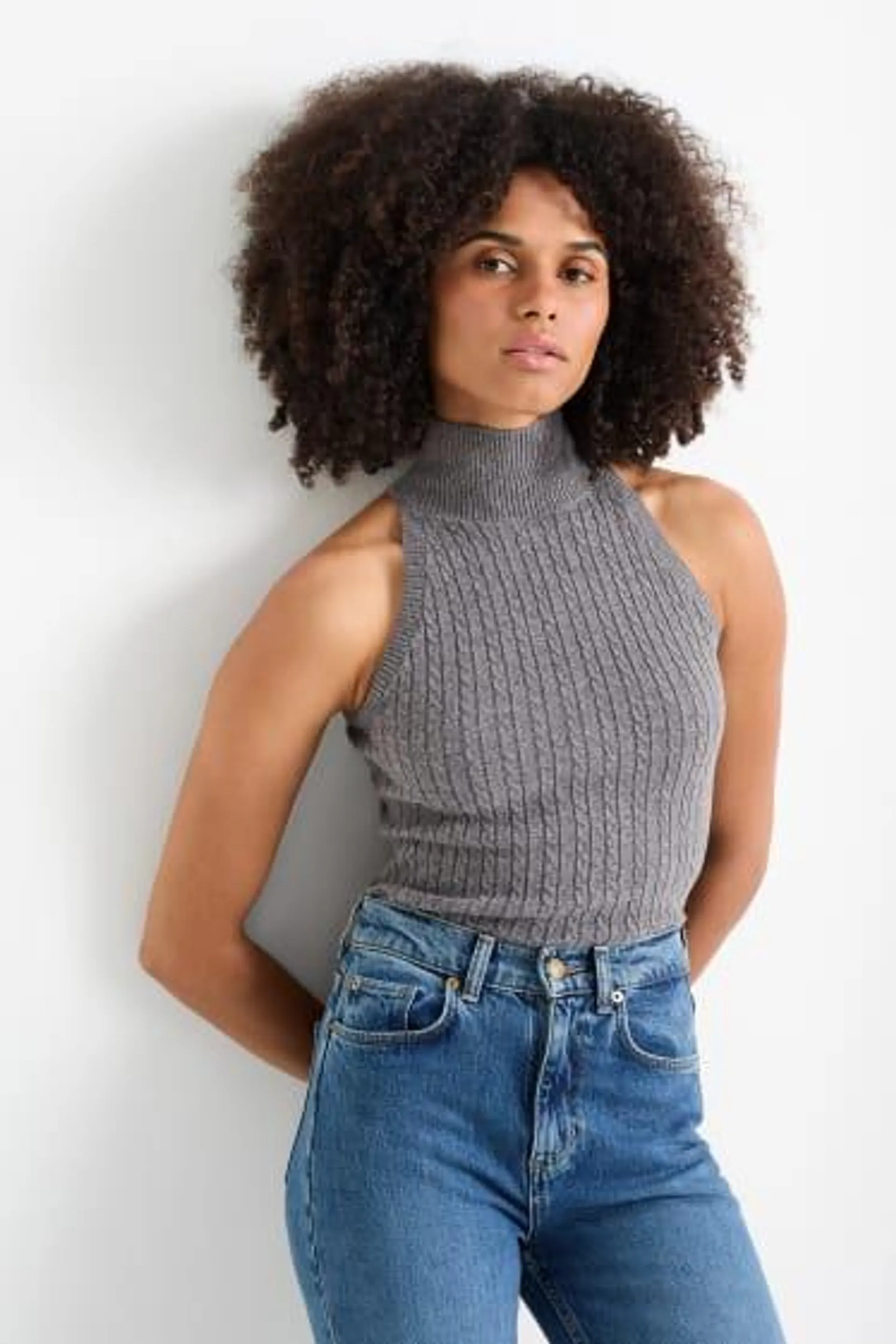 Knitted top - cable knit pattern