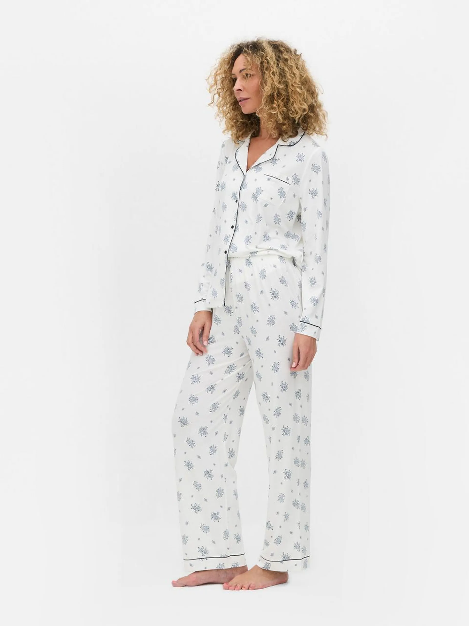 Bedruckter Schlafanzug im Boyfriend-Look