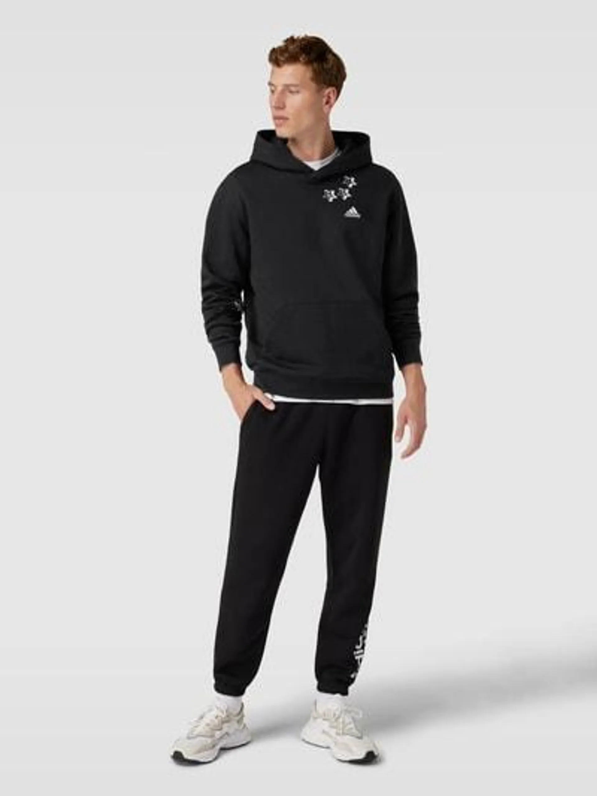 Hoodie mit Motiv-Stitching in black