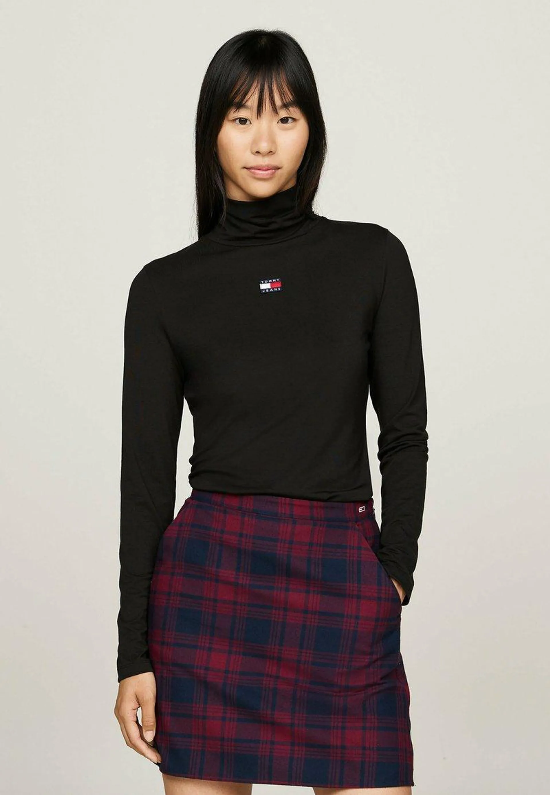 SLIM BADGE MOCKNECK - Long sleeved top - black