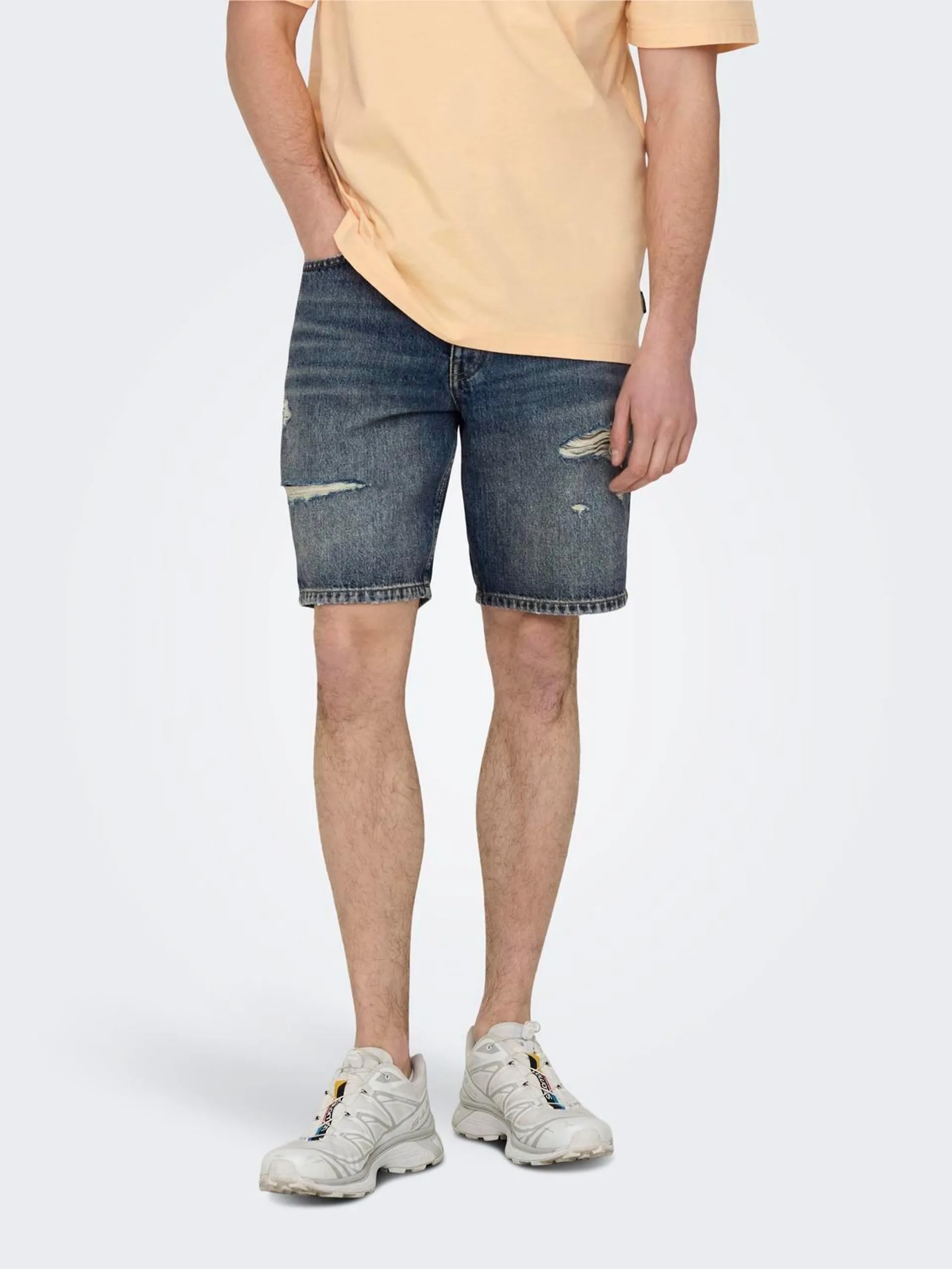 Gerade geschnitten Mittlere Taille Shorts