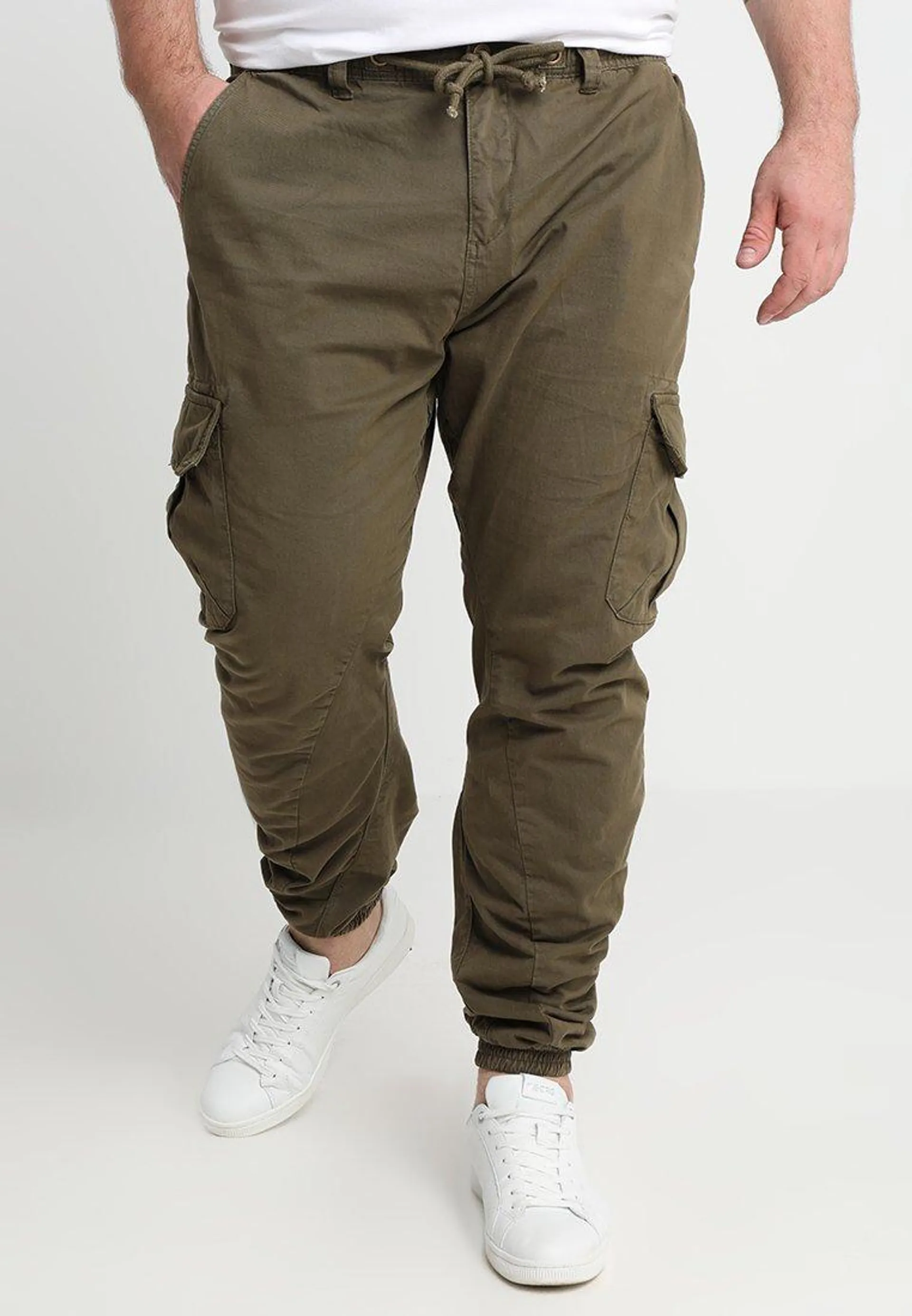 CARGO JOGGING PANTS - Cargo trousers - olive