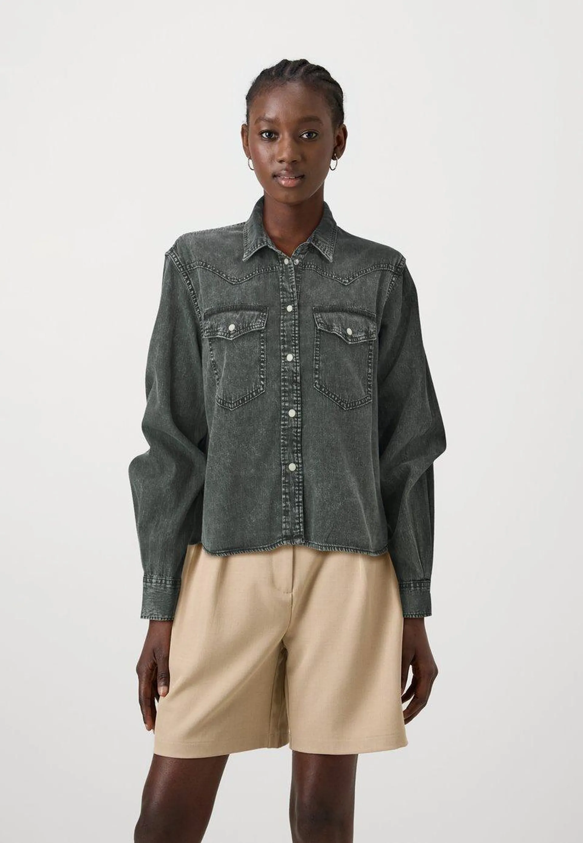 CROPPED WESTERN - Button-down blouse - black wash