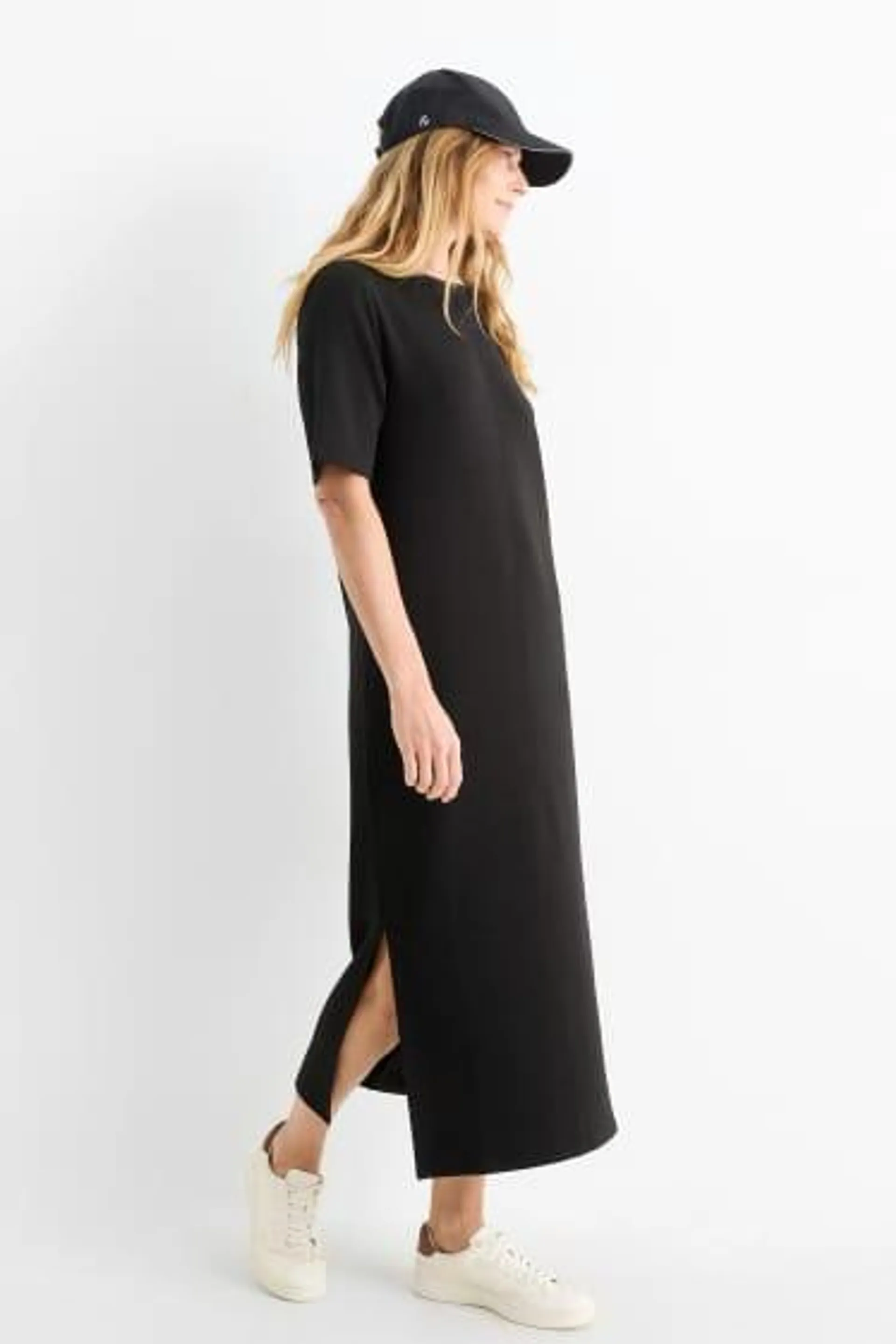 T-shirt dress