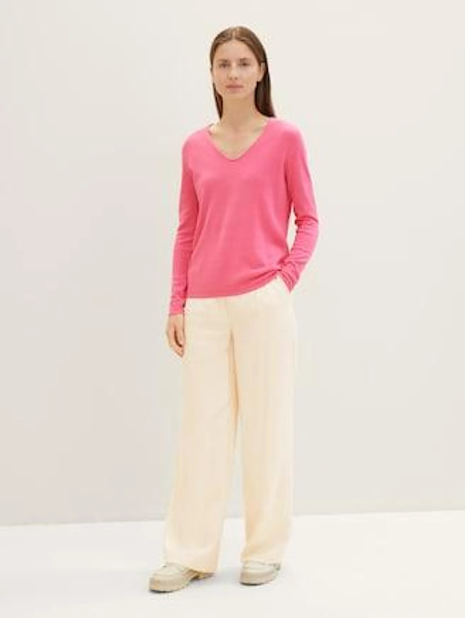 sweater basic v-neck