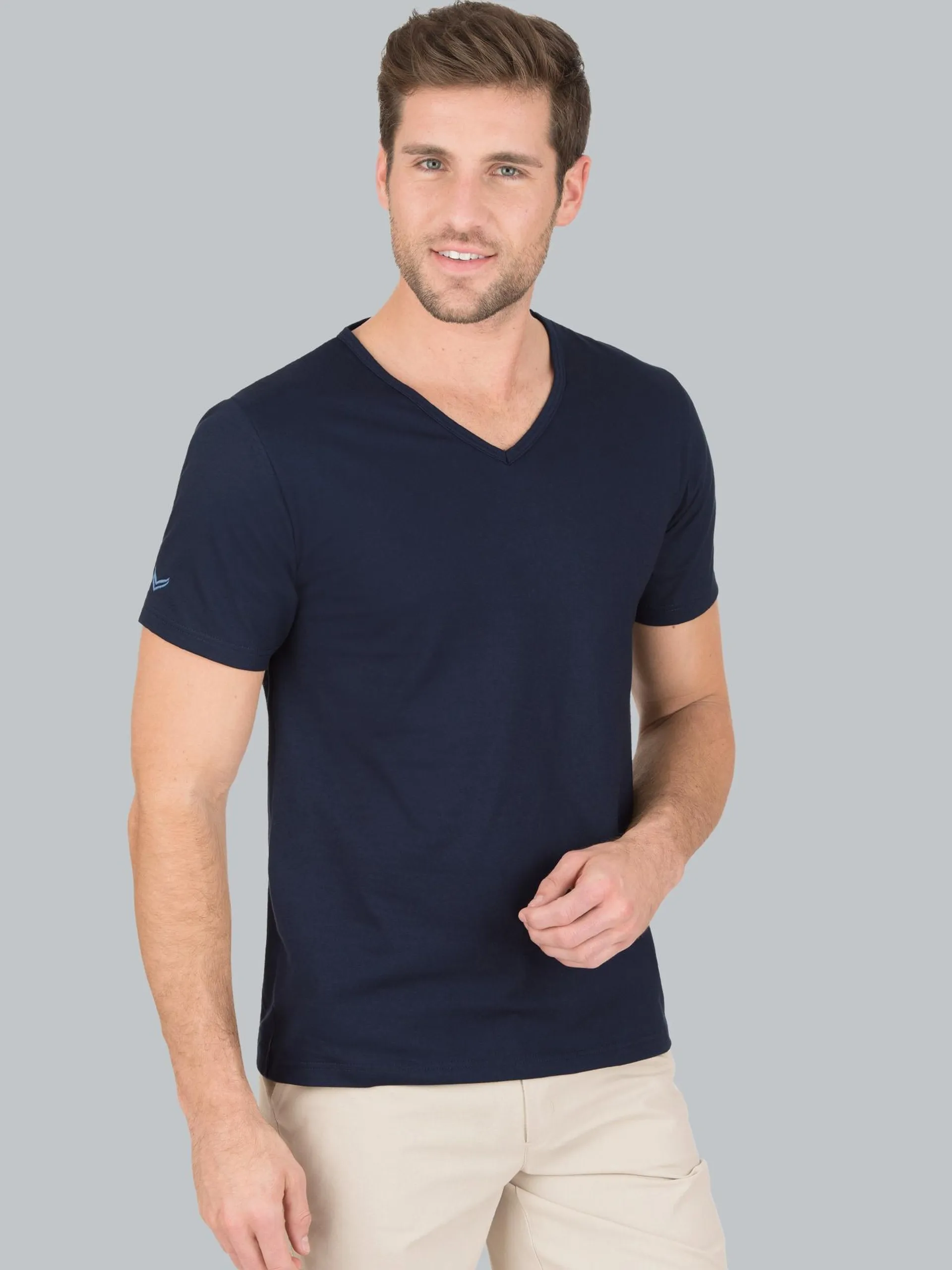 V-Shirt aus 100% Biobaumwolle Navy-C2C