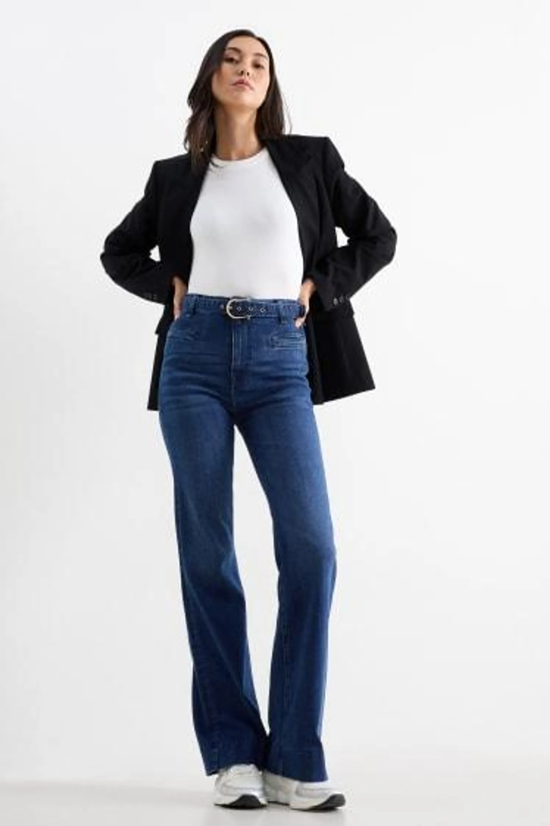 Flared jeans with belt - high waist - LYCRA®