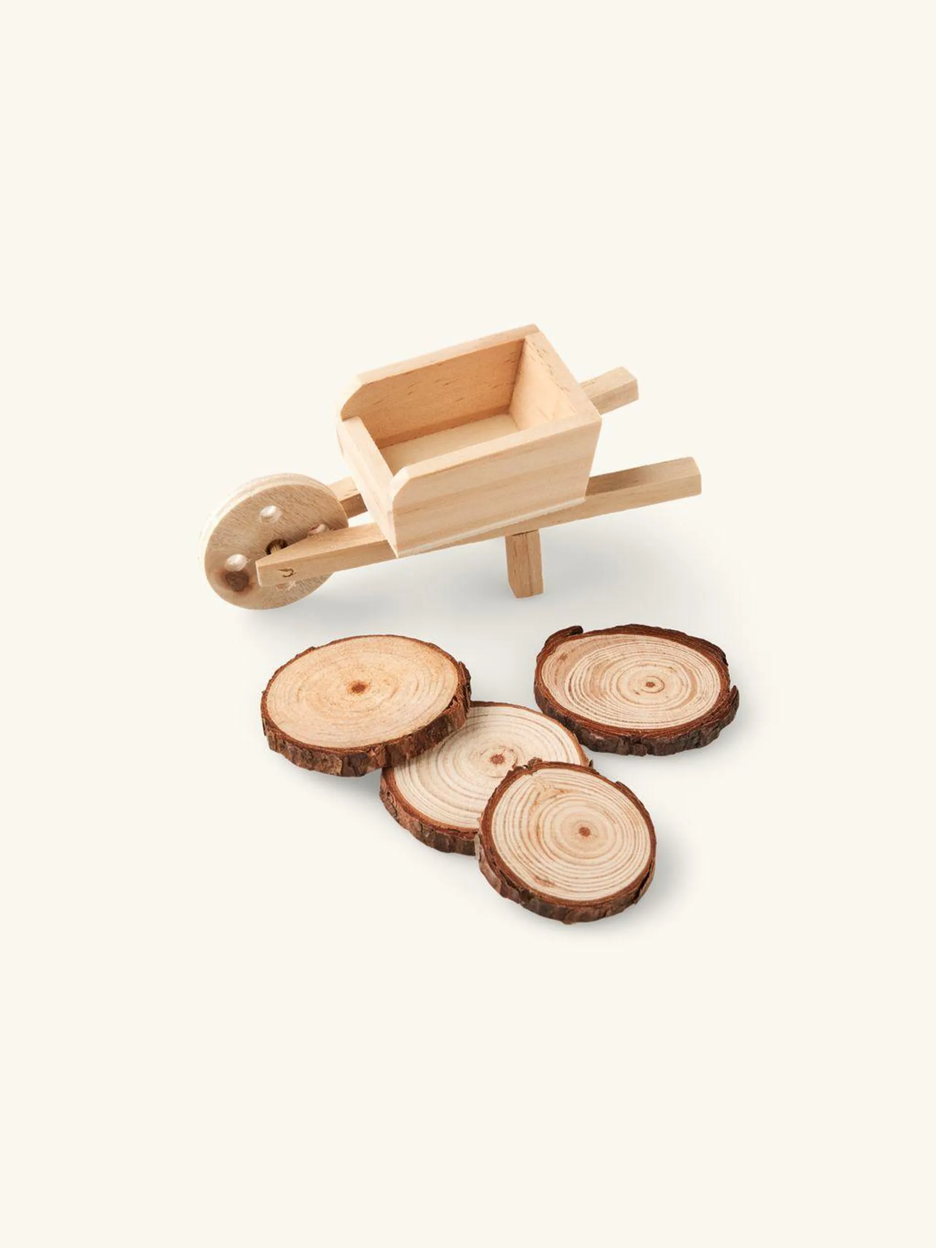 Mini-Schubkarre mit Holz