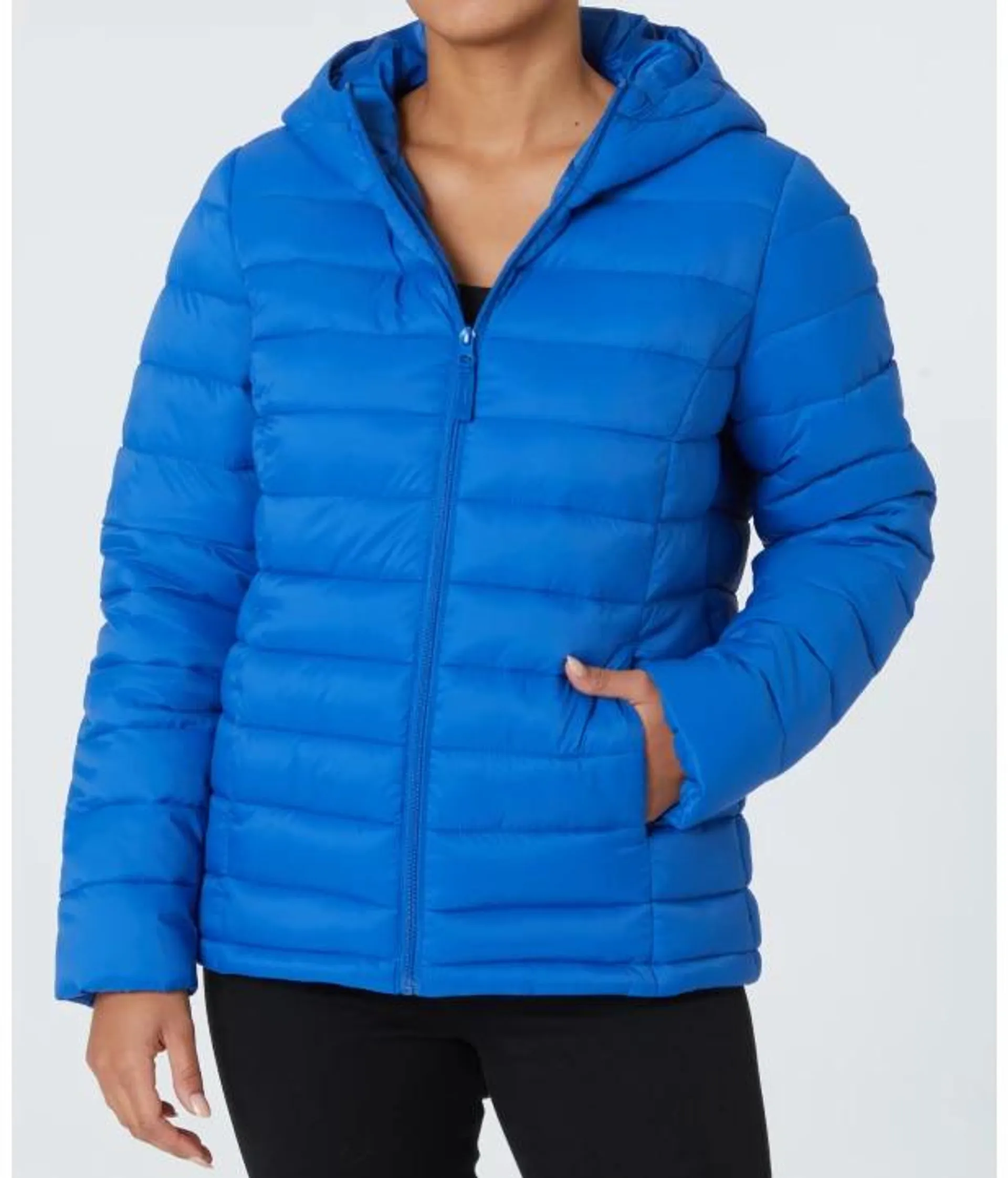 Blaue Steppjacke