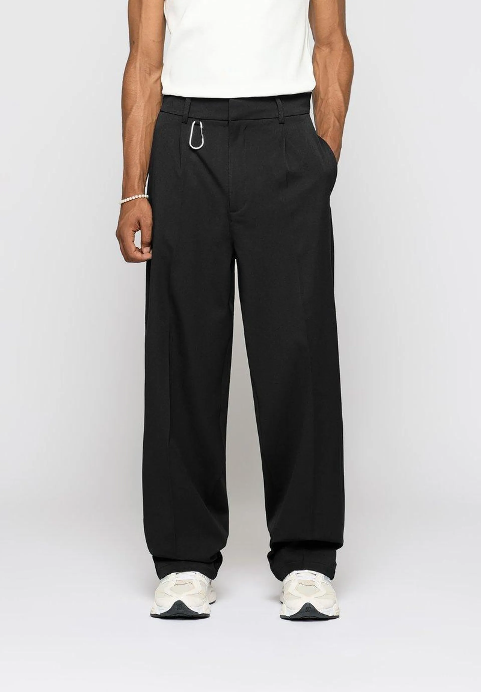 BAGGY TAILORED PANTS - Trousers - black