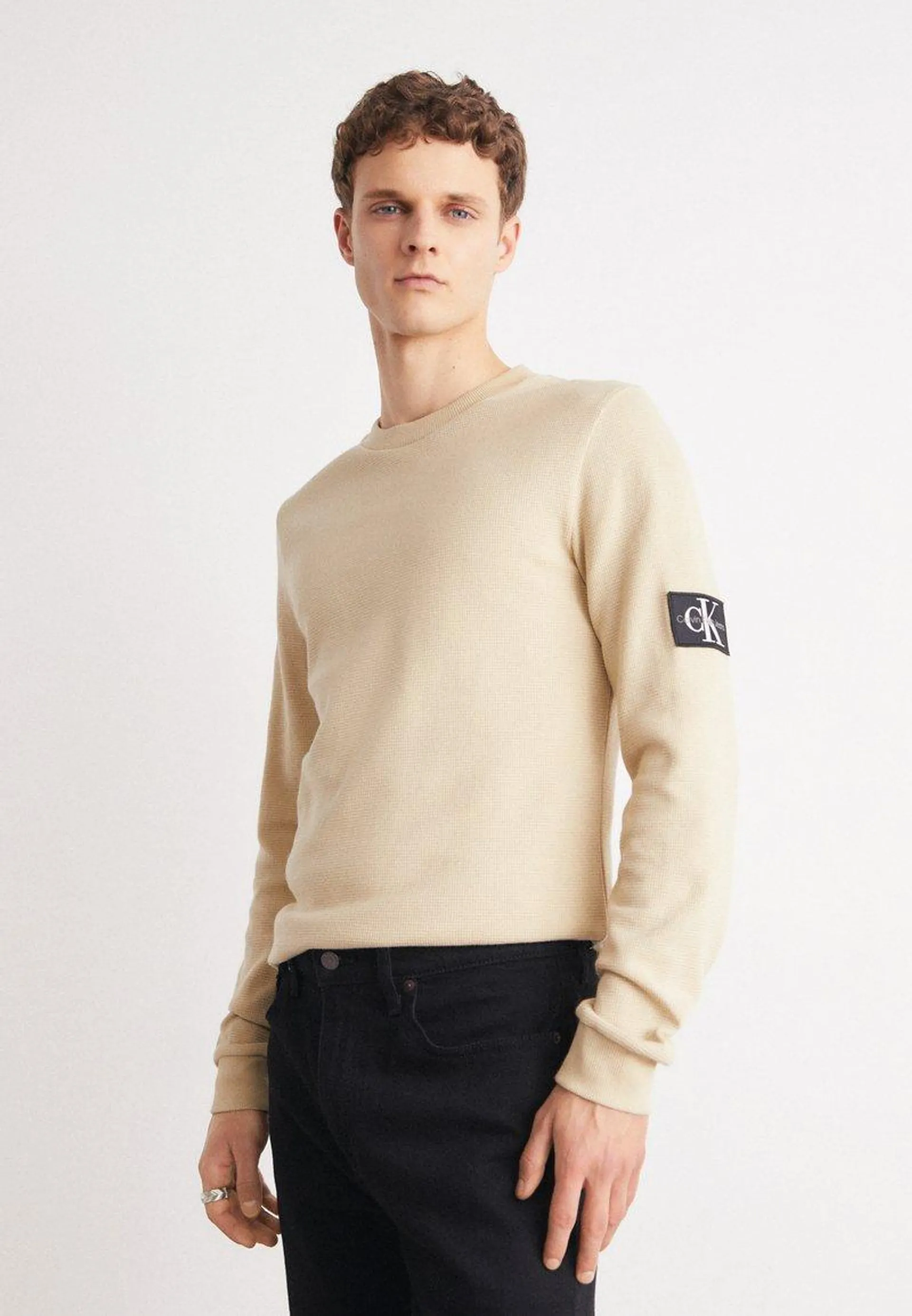 BADGE WAFFLE TEE - Long sleeved top - pale khaki