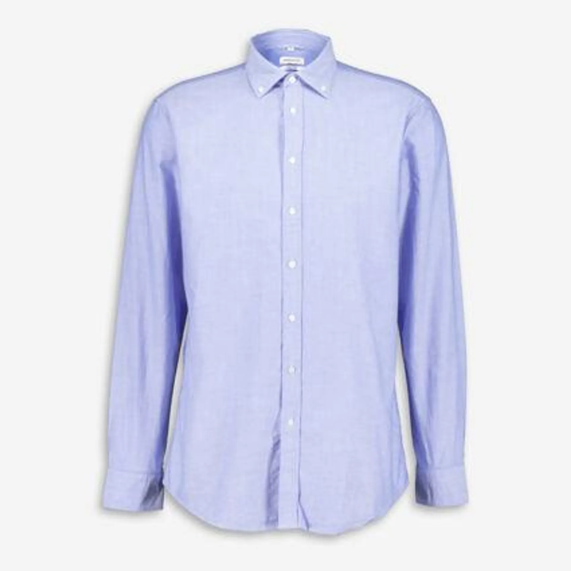 Hellblaues Hemd mit Button-Down-Kragen