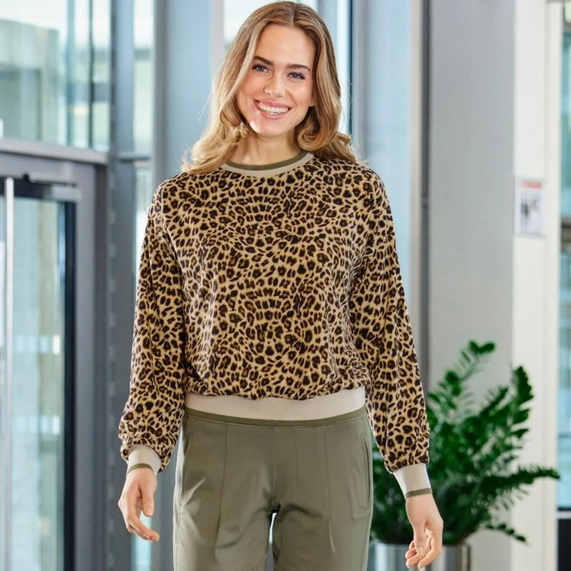 Damen-Sweatshirt mit Leo-Muster