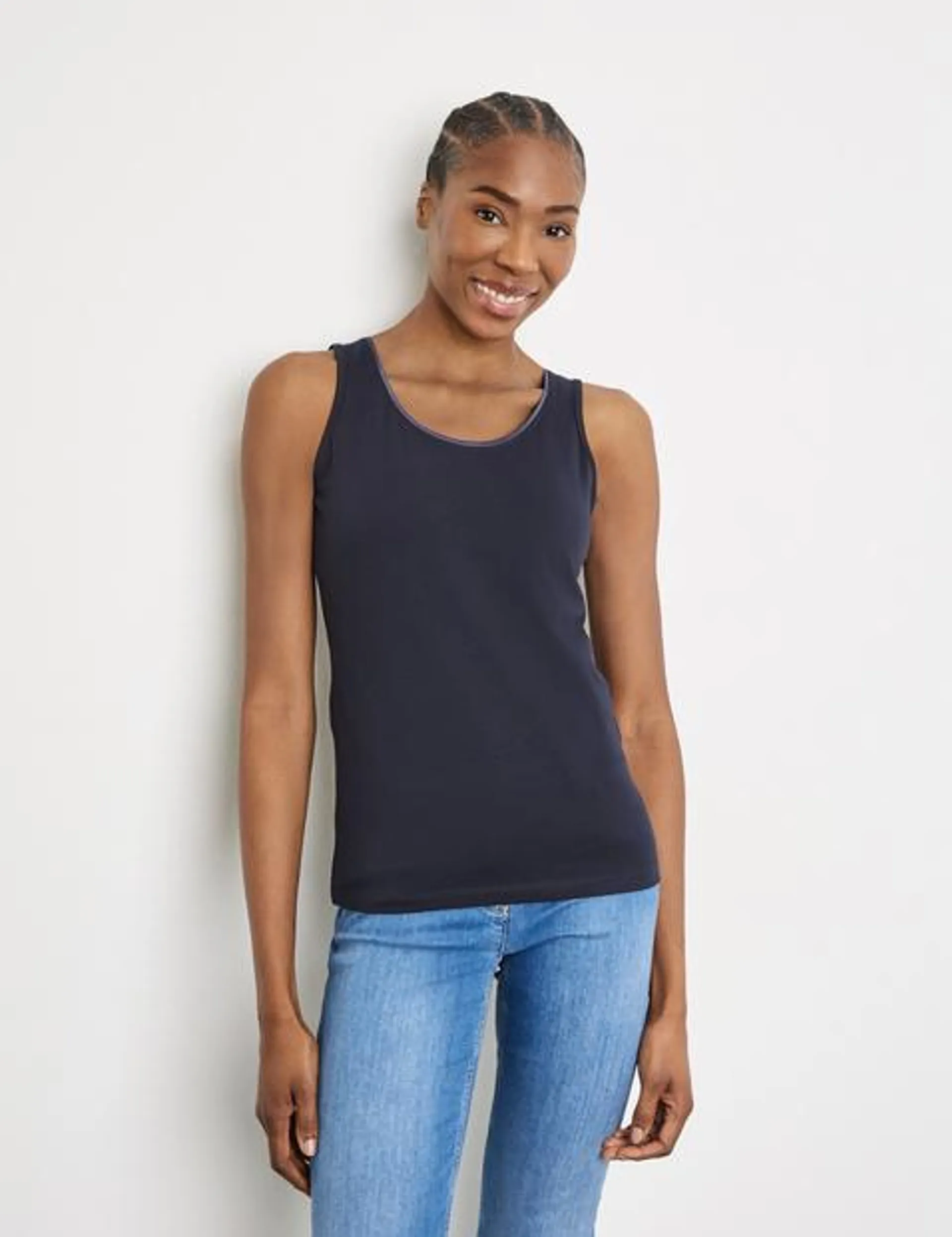 Basic Top nachhaltigem Baumwoll-Stretch