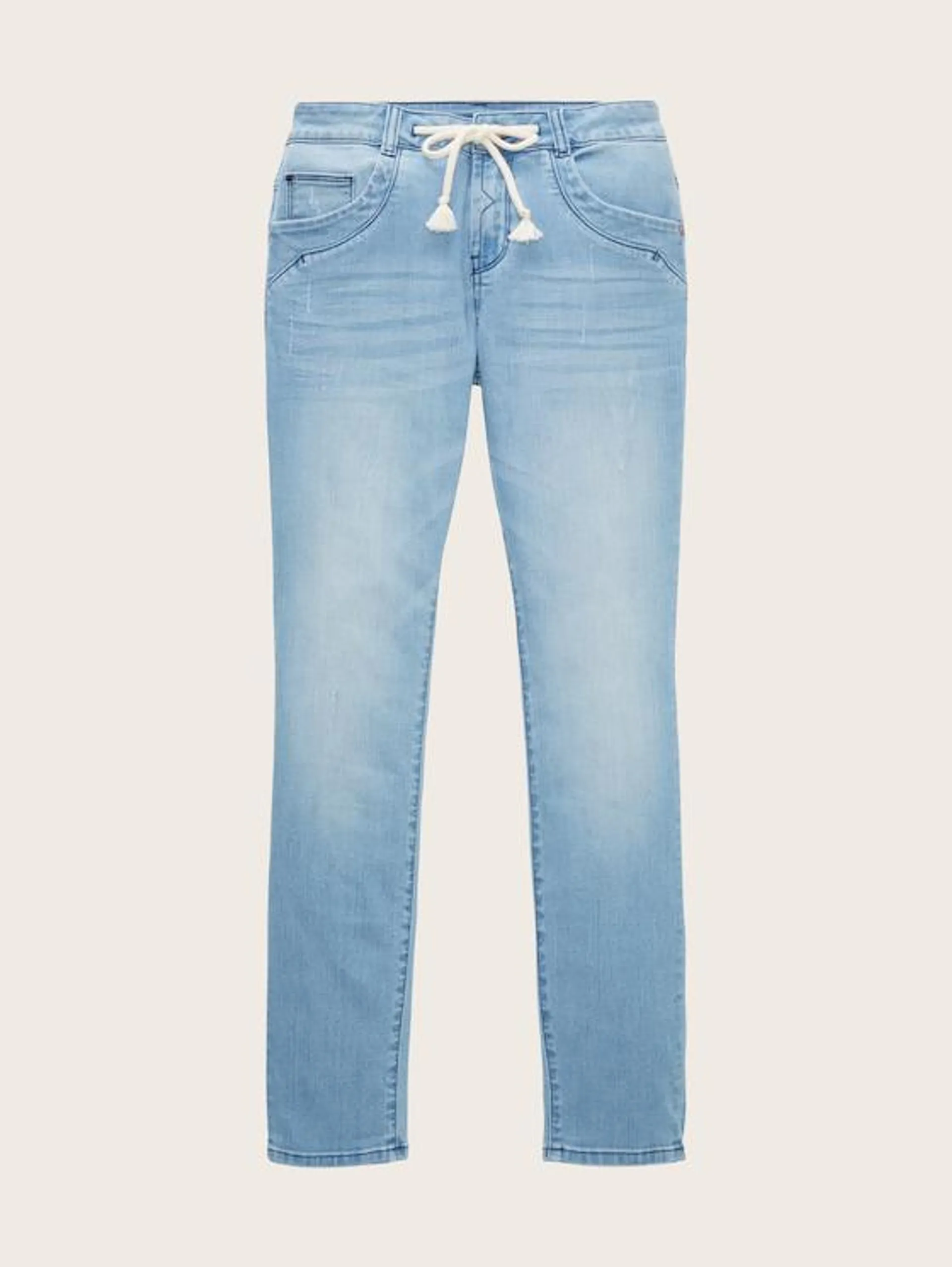 Tapered relaxed jeans