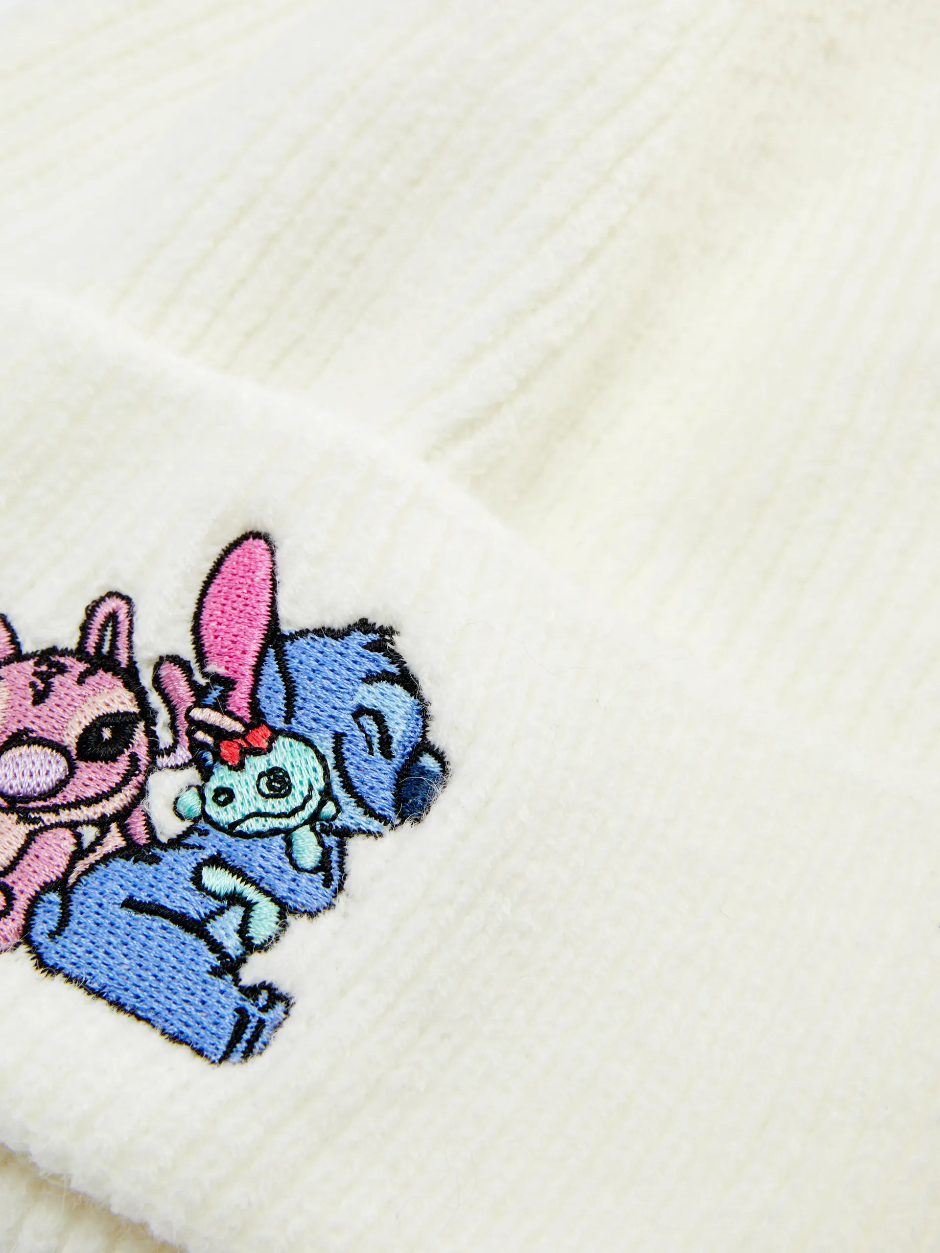 Gerippte „Disney Stitch“ Beanie