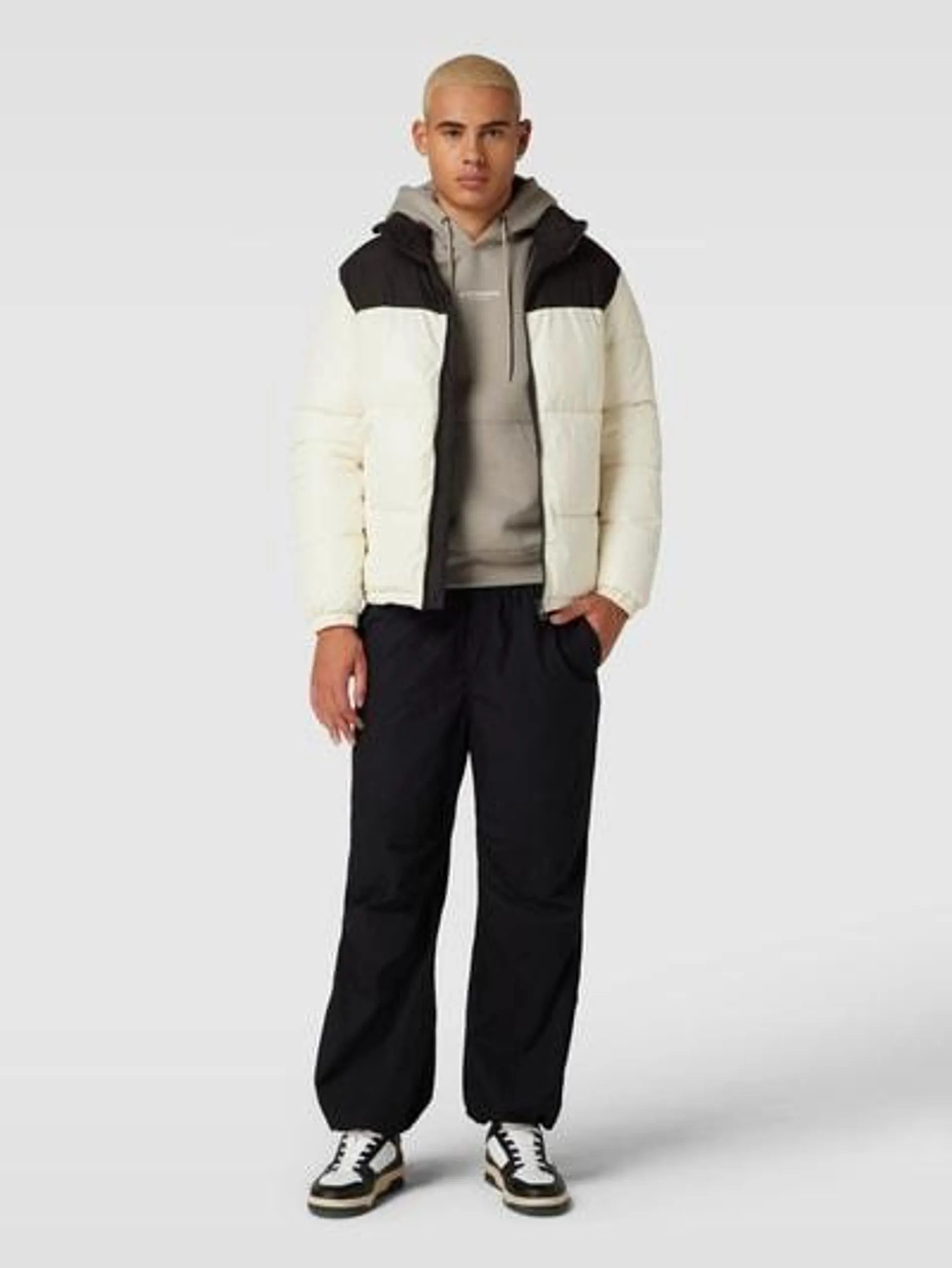 Steppjacke in Two-Tone-Machart Modell 'MELVIN' in offwhite