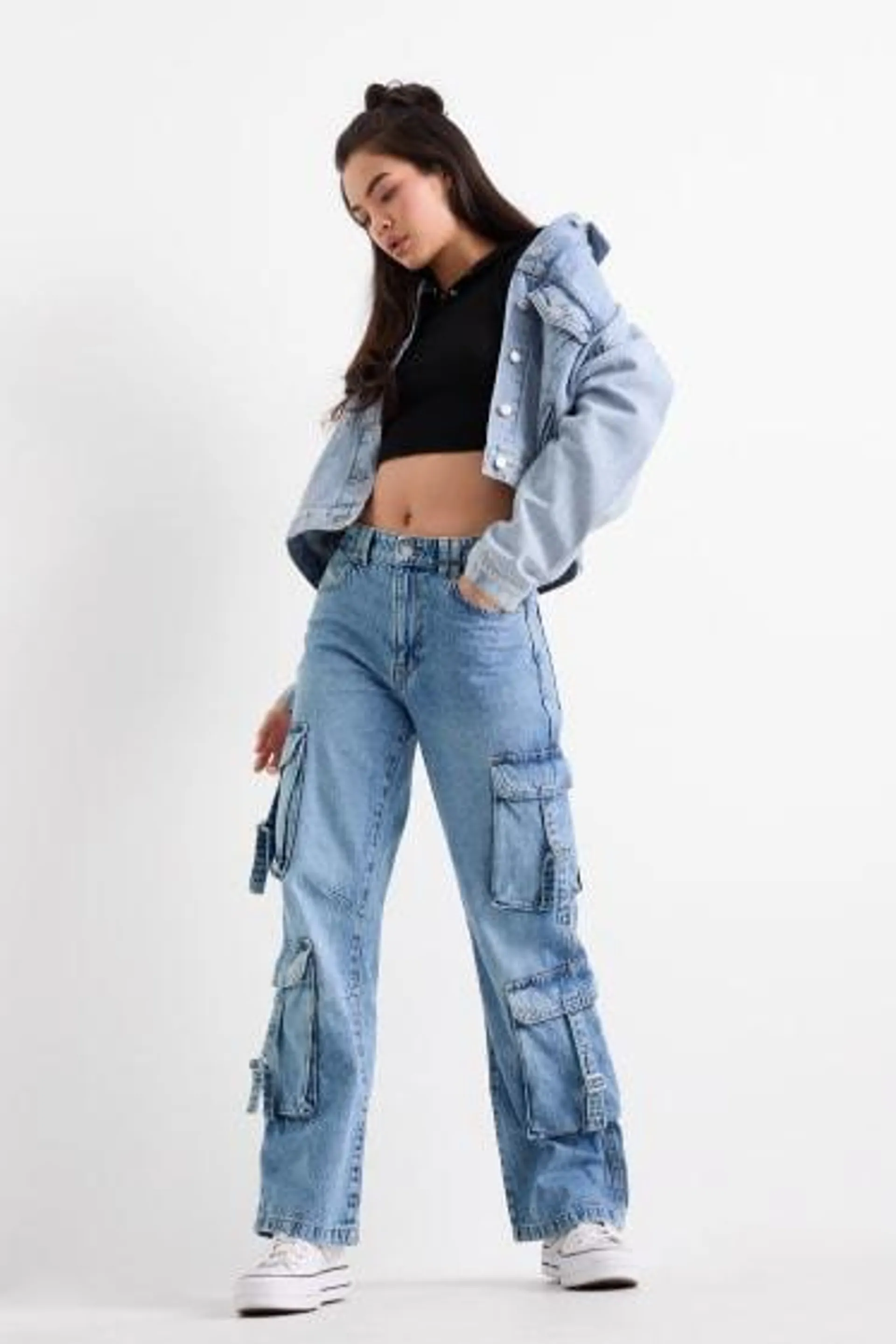 Cargo jeans - low-rise waist - relaxed fit