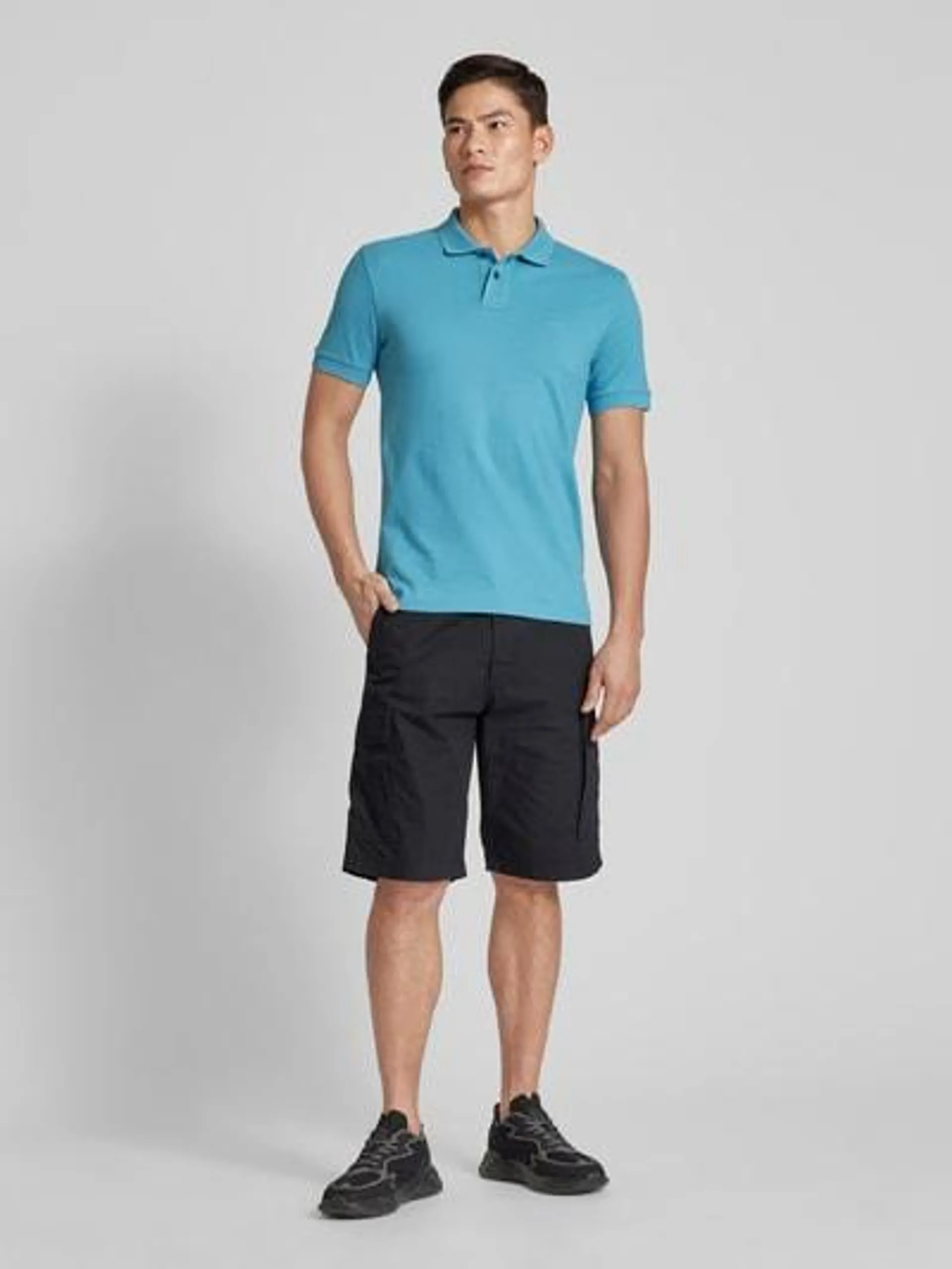 Slim Fit Poloshirt mit Label-Patch Modell 'Passenger' in ocean