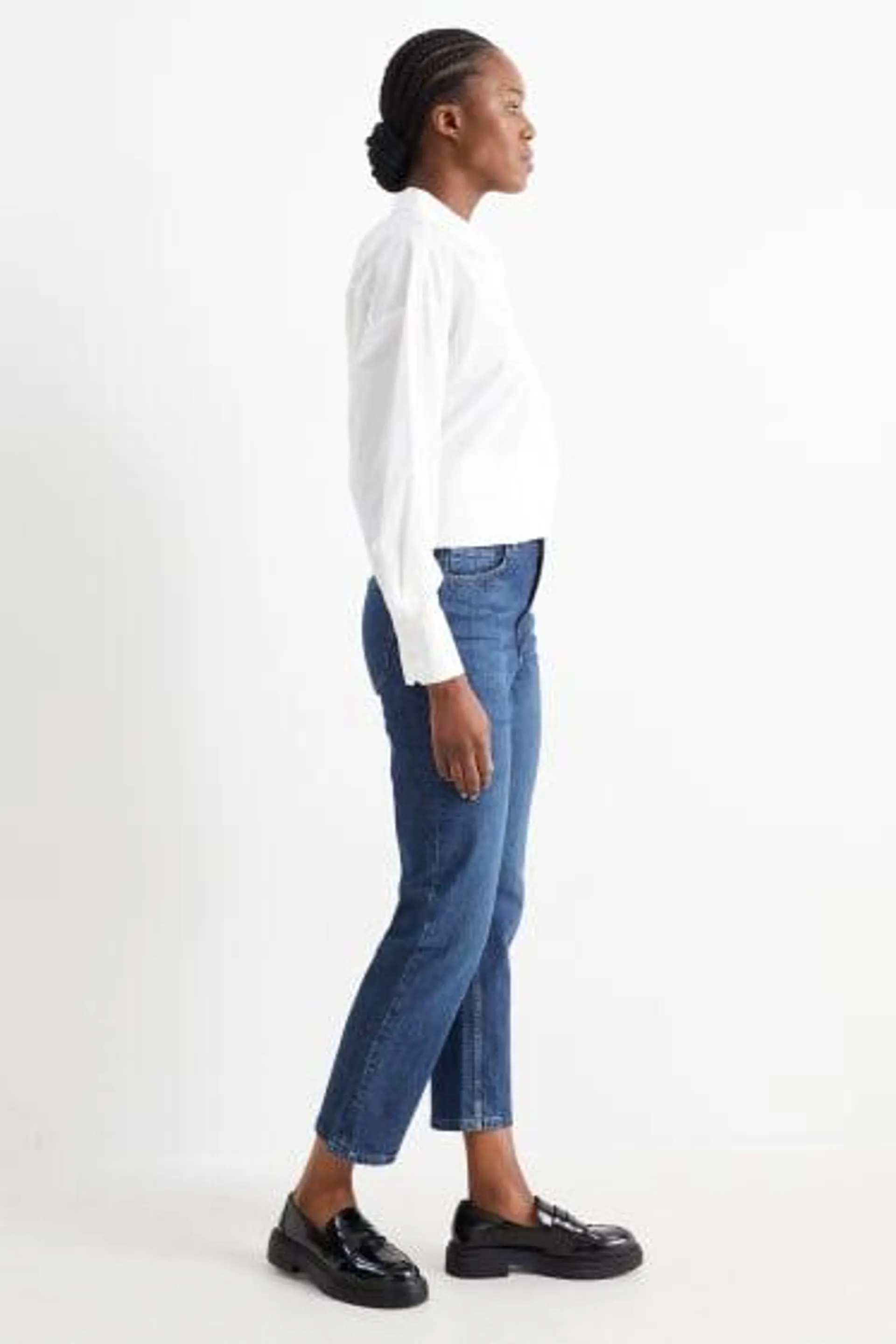 Straight jeans - high waist