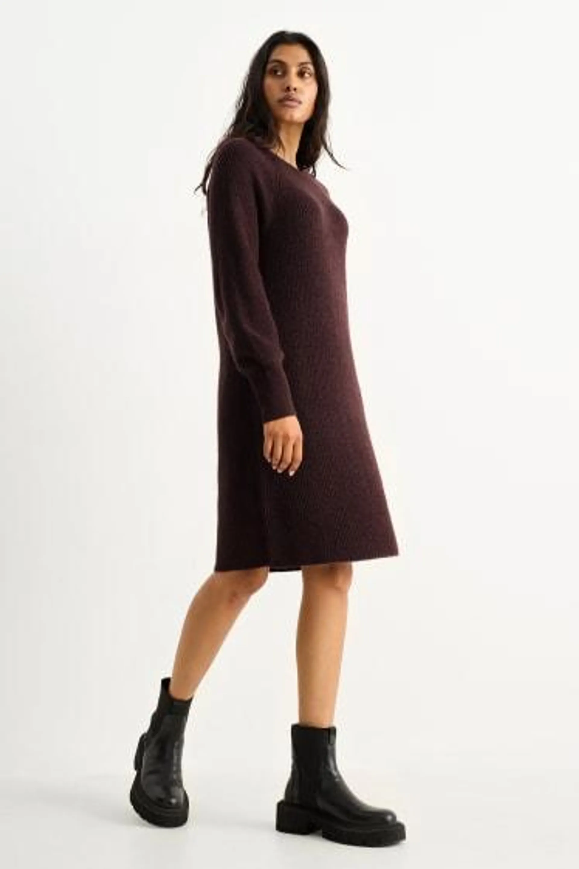 Knitted dress - ribbed