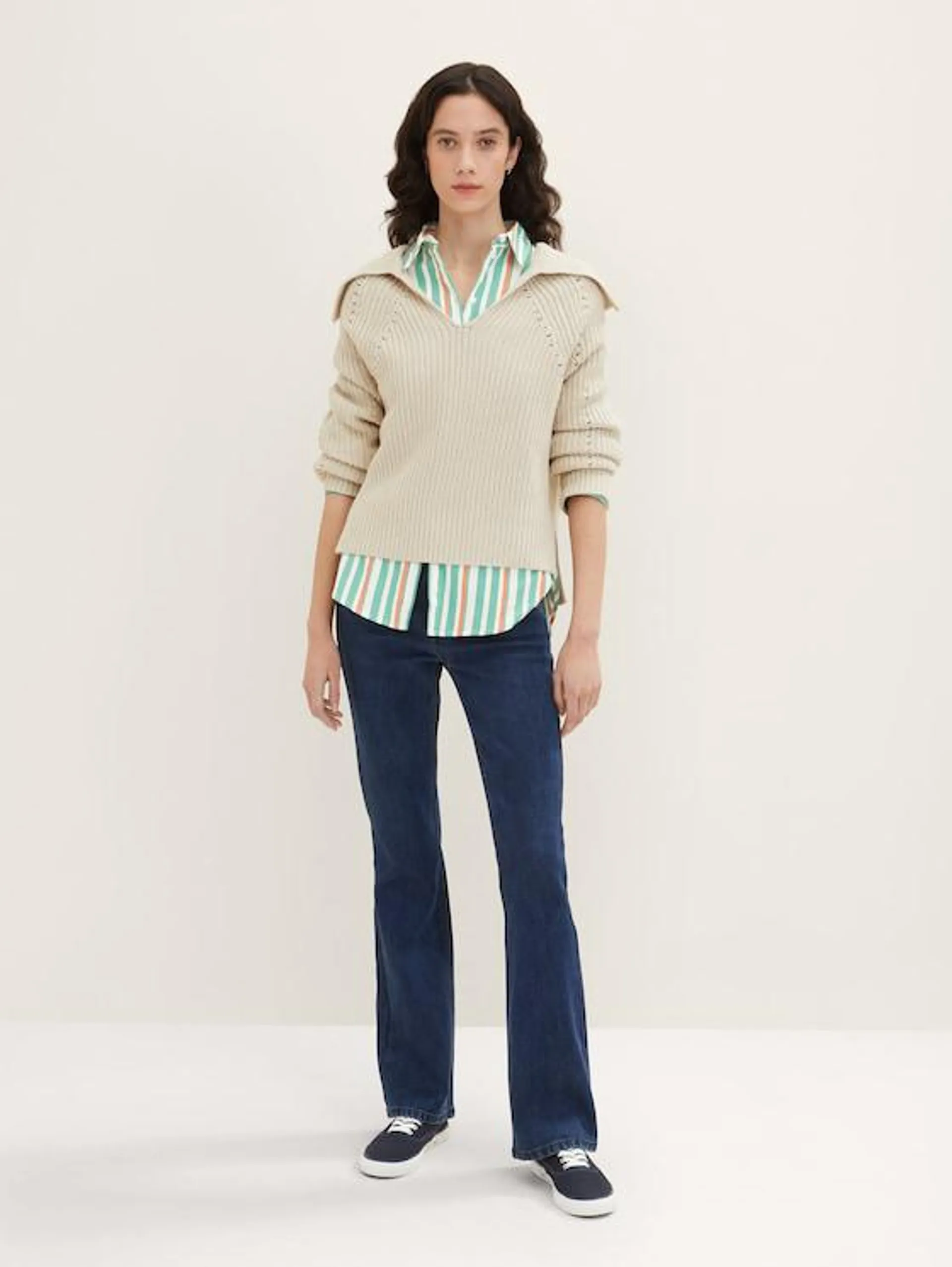 Blouse with a patch chest pocket