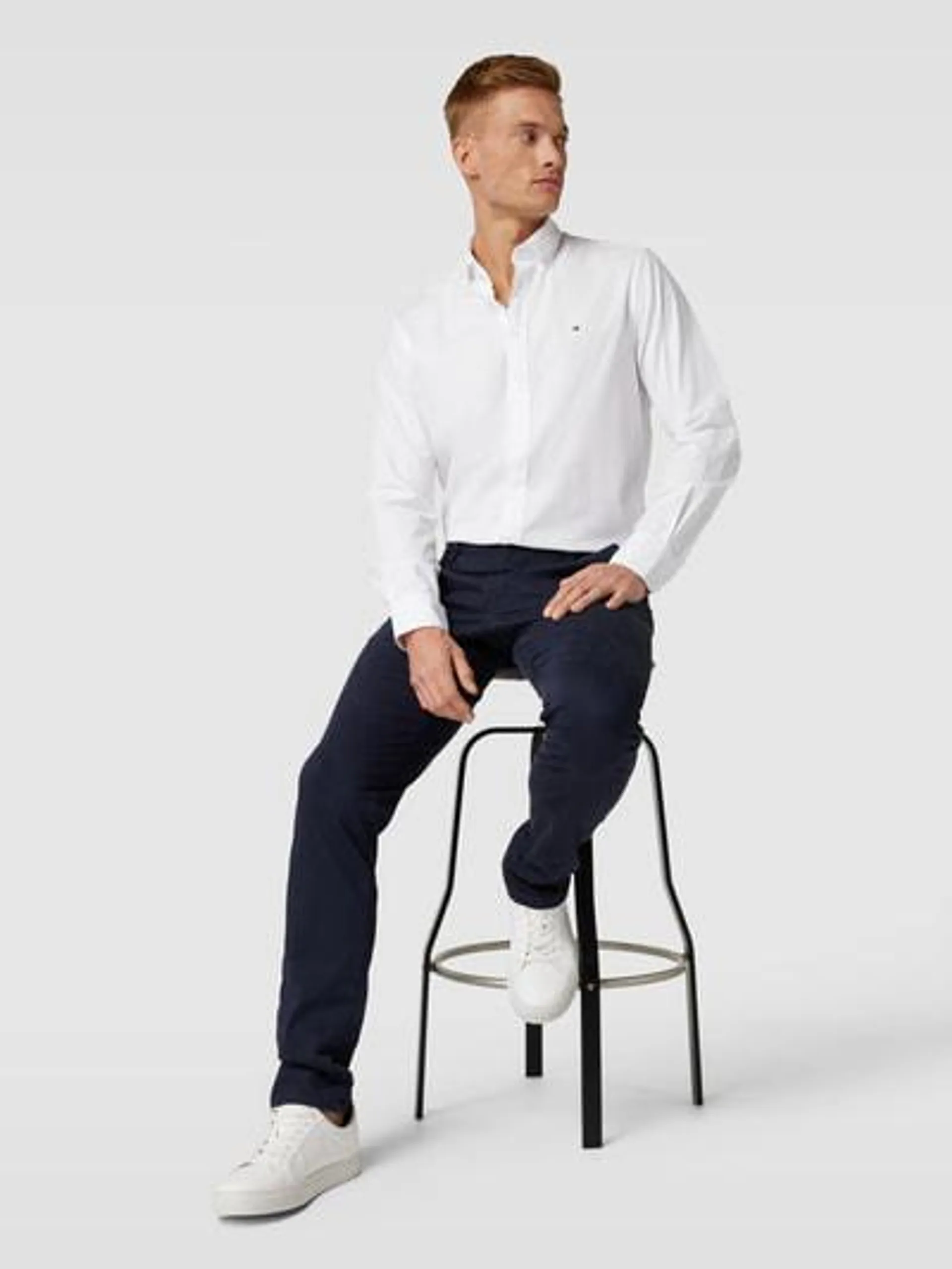 Business-Hemd mit Button-Down-Kragen Modell 'ROYAL' in weiss